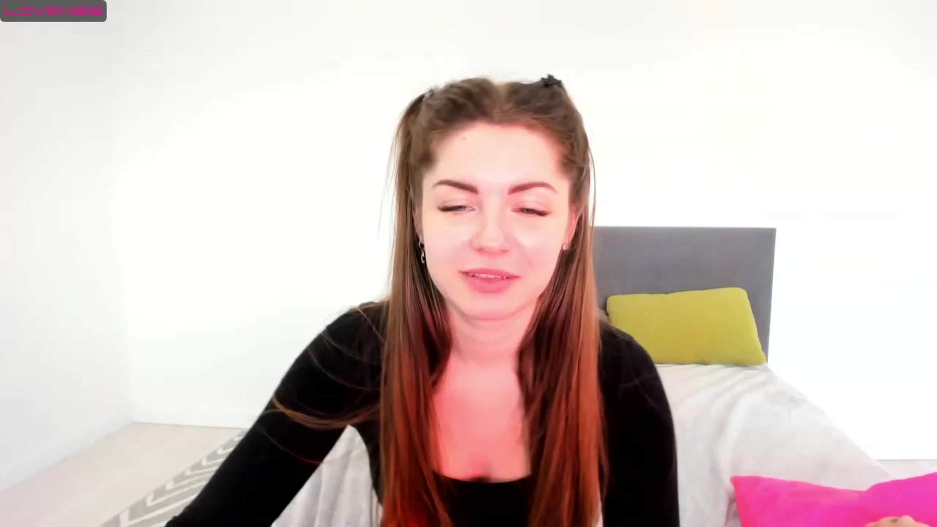 Gallery image thumbnail from Miriam_Mills's myfreecams stream on, 02/15/2023, 11:44 image 7 of 20