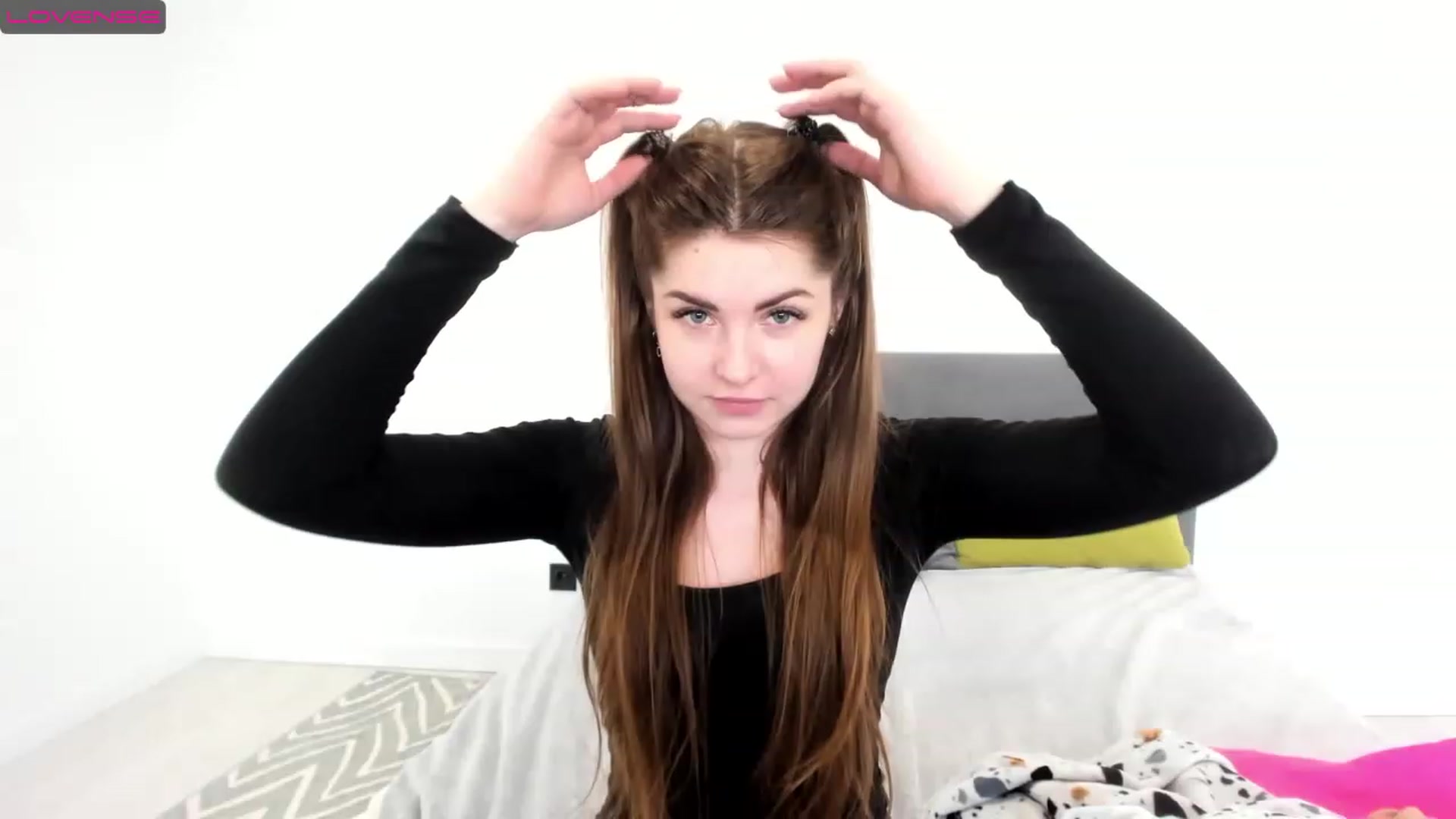 Gallery image thumbnail from Miriam_Mills's myfreecams stream on, 02/15/2023, 11:44 image 17 of 20