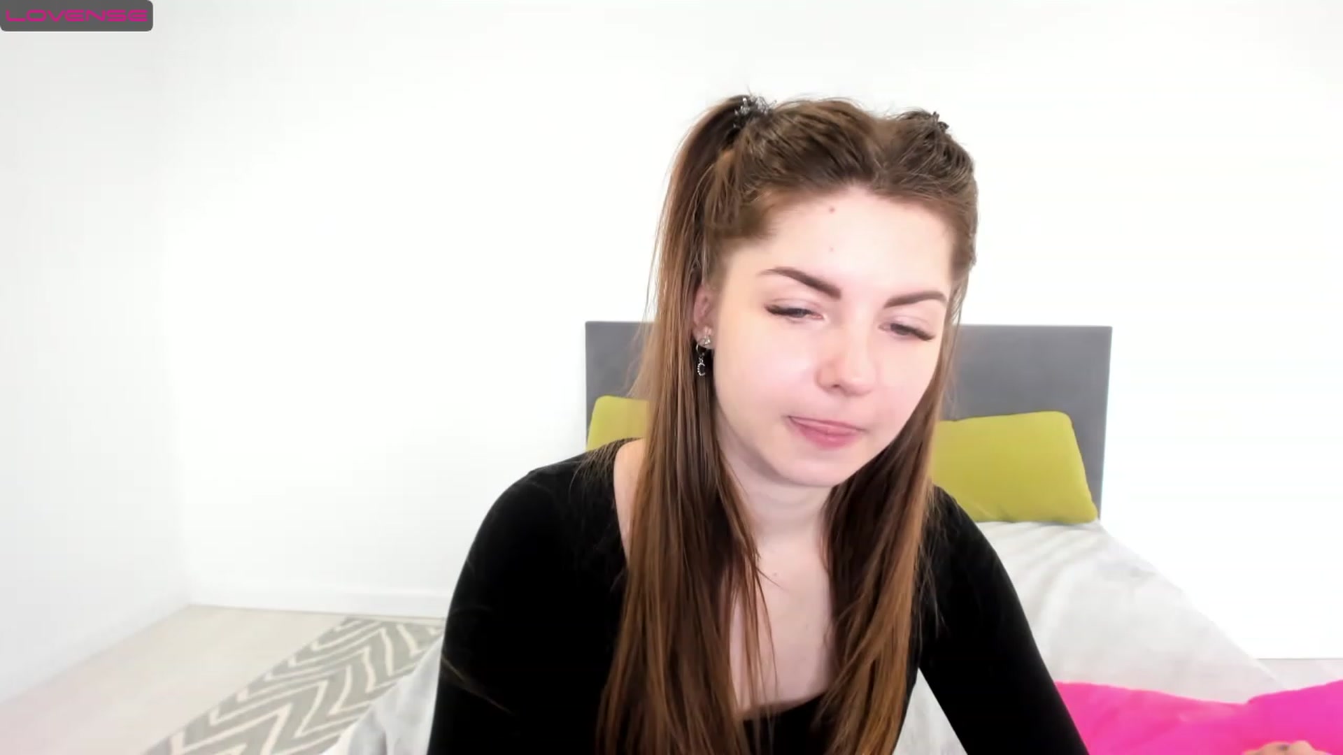Gallery image thumbnail from Miriam_Mills's myfreecams stream on, 02/15/2023, 11:44 image 11 of 20