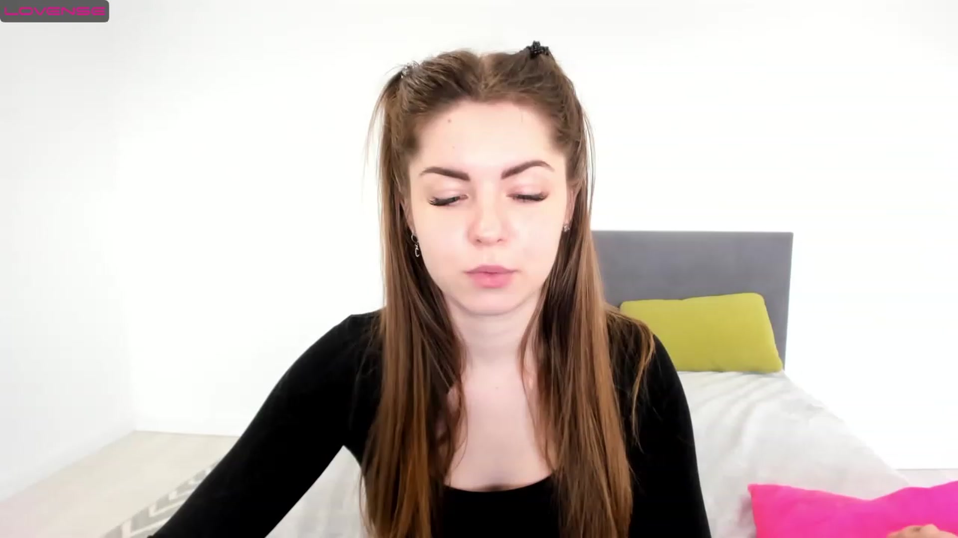 Gallery image thumbnail from Miriam_Mills's myfreecams stream on, 02/15/2023, 11:44 image 5 of 20