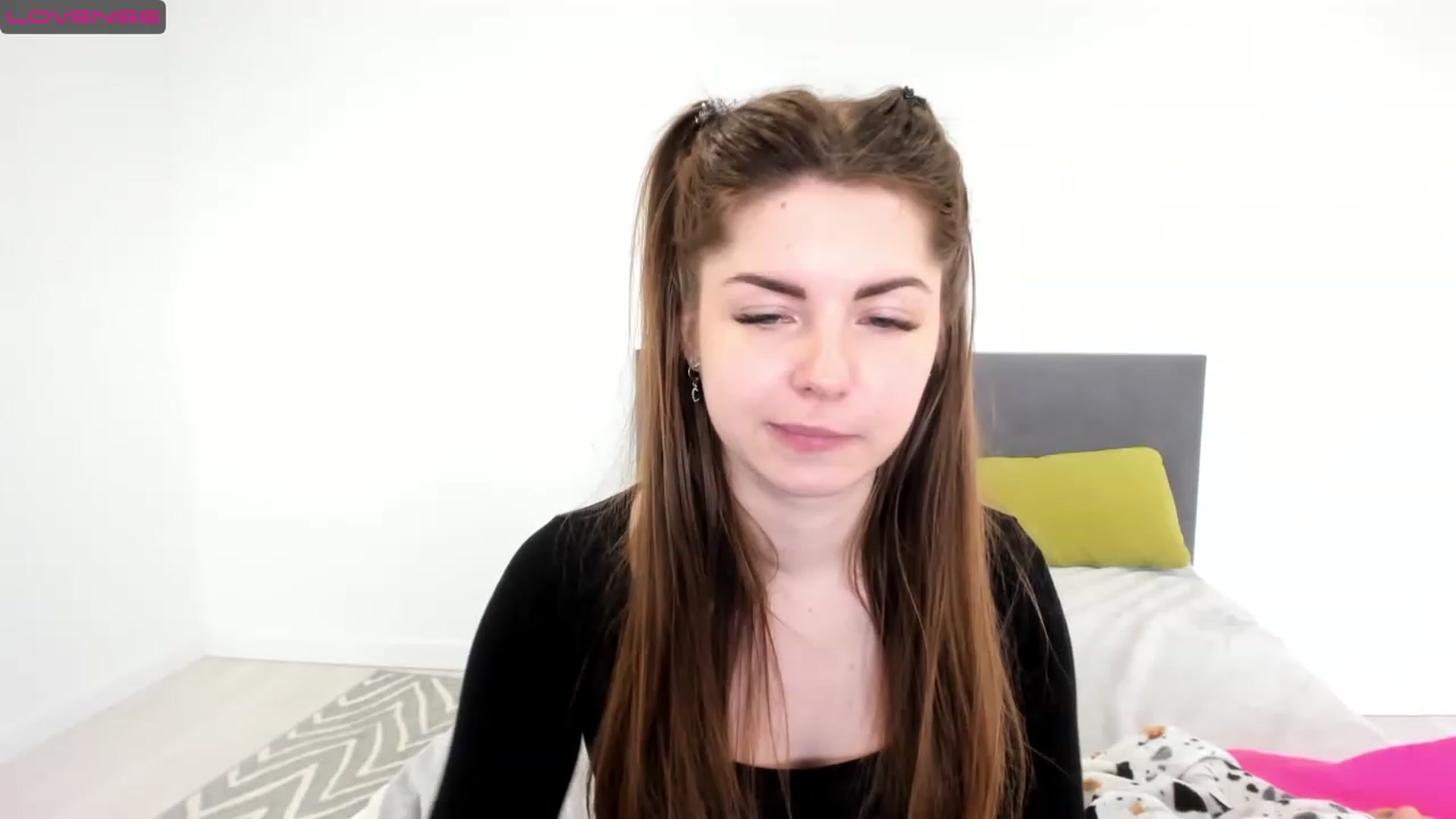 Gallery image thumbnail from Miriam_Mills's myfreecams stream on, 02/15/2023, 11:44 image 13 of 20