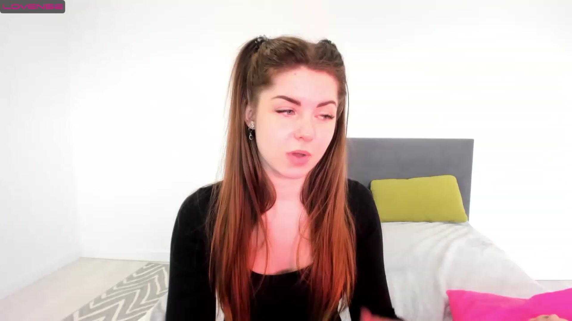 Gallery image thumbnail from Miriam_Mills's myfreecams stream on, 02/15/2023, 11:44 image 8 of 20