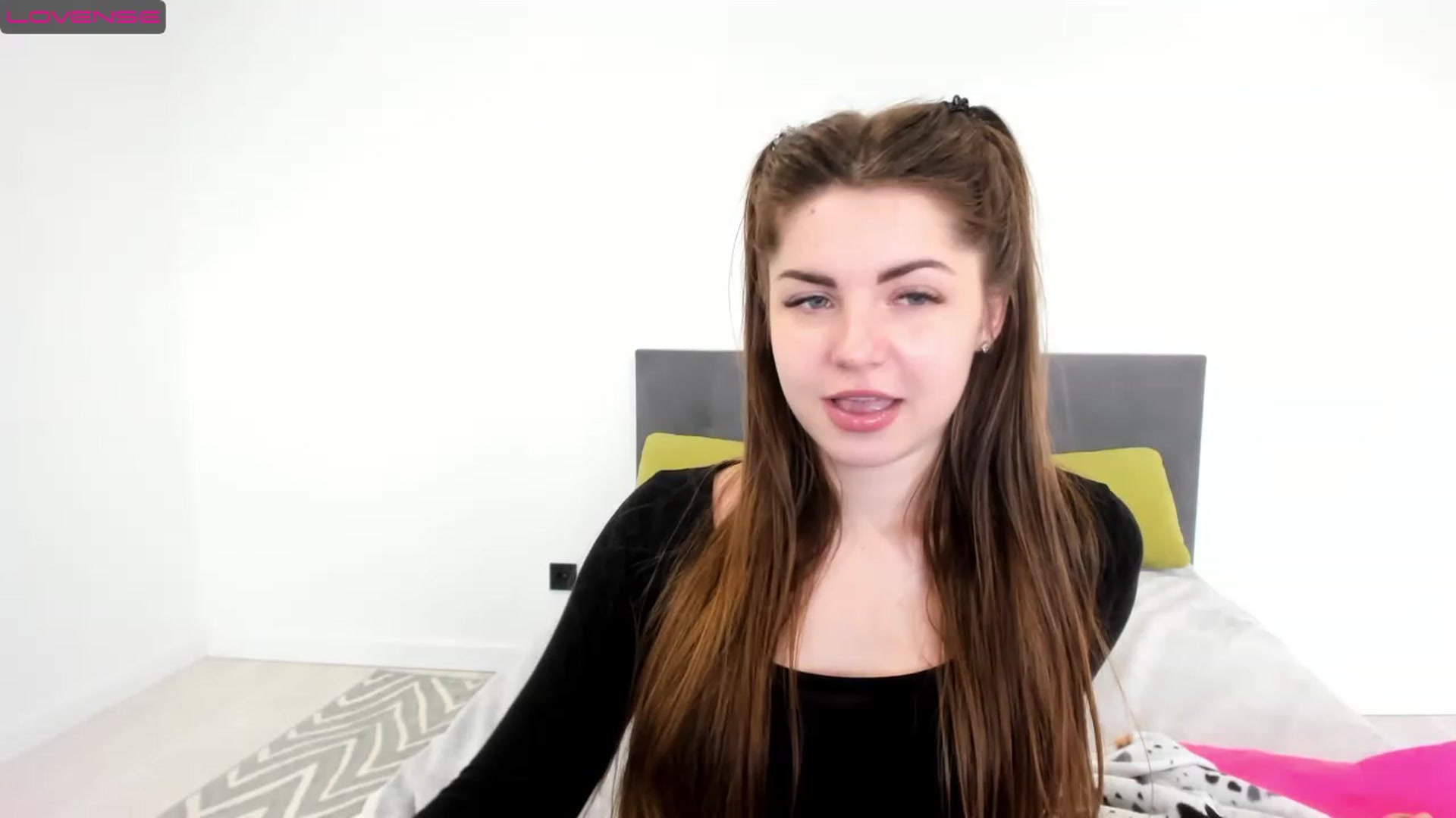 Gallery image thumbnail from Miriam_Mills's myfreecams stream on, 02/15/2023, 11:44 image 19 of 20