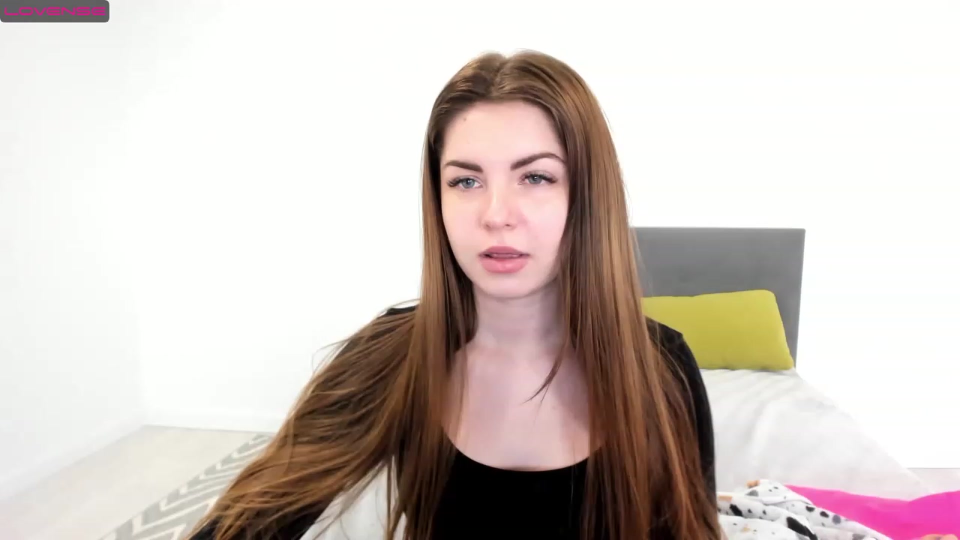 Gallery image thumbnail from Miriam_Mills's myfreecams stream on, 02/15/2023, 12:34 image 9 of 20