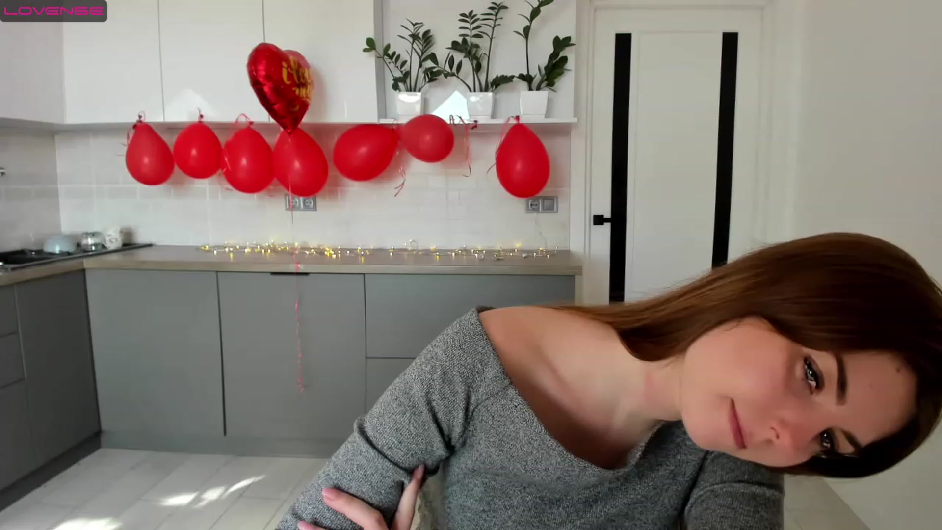 Gallery image thumbnail from Miriam_Mills's myfreecams stream on, 02/16/2023, 10:57 image 19 of 20