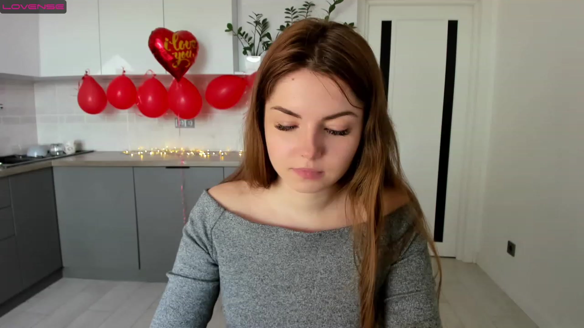 Gallery image thumbnail from Miriam_Mills's myfreecams stream on, 02/16/2023, 10:57 image 12 of 20