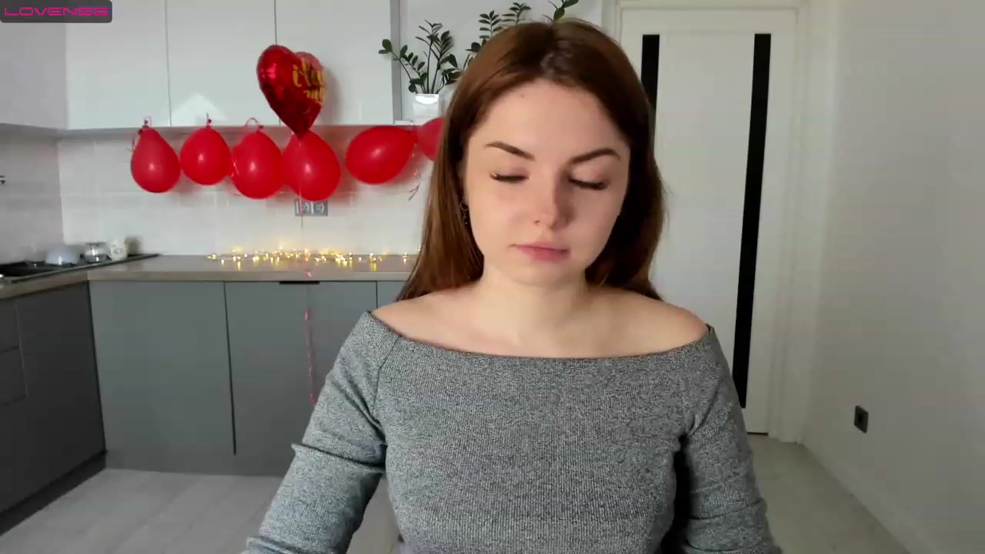 Gallery image thumbnail from Miriam_Mills's myfreecams stream on, 02/16/2023, 10:57 image 5 of 20