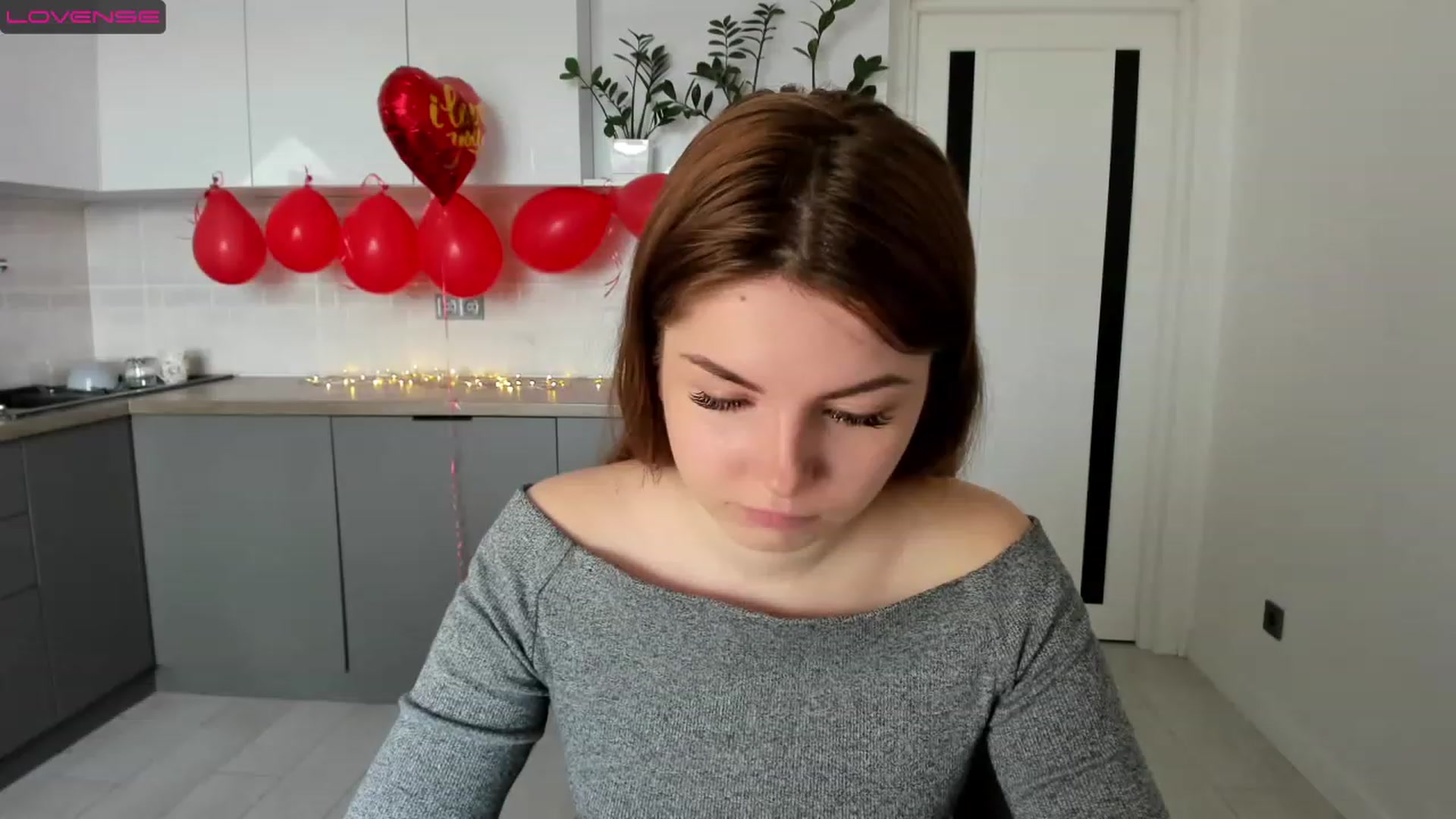 Gallery image thumbnail from Miriam_Mills's myfreecams stream on, 02/16/2023, 10:57 image 7 of 20