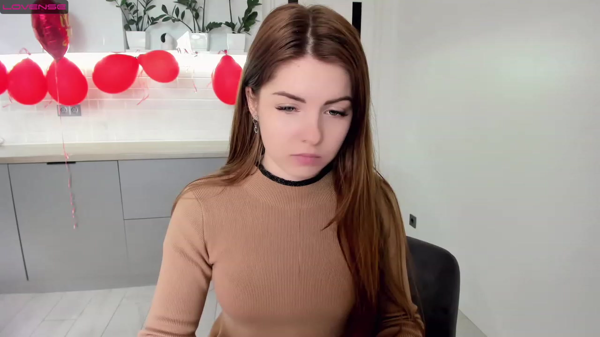 Gallery image thumbnail from Miriam_Mills's myfreecams stream on, 02/19/2023, 12:12 image 5 of 20