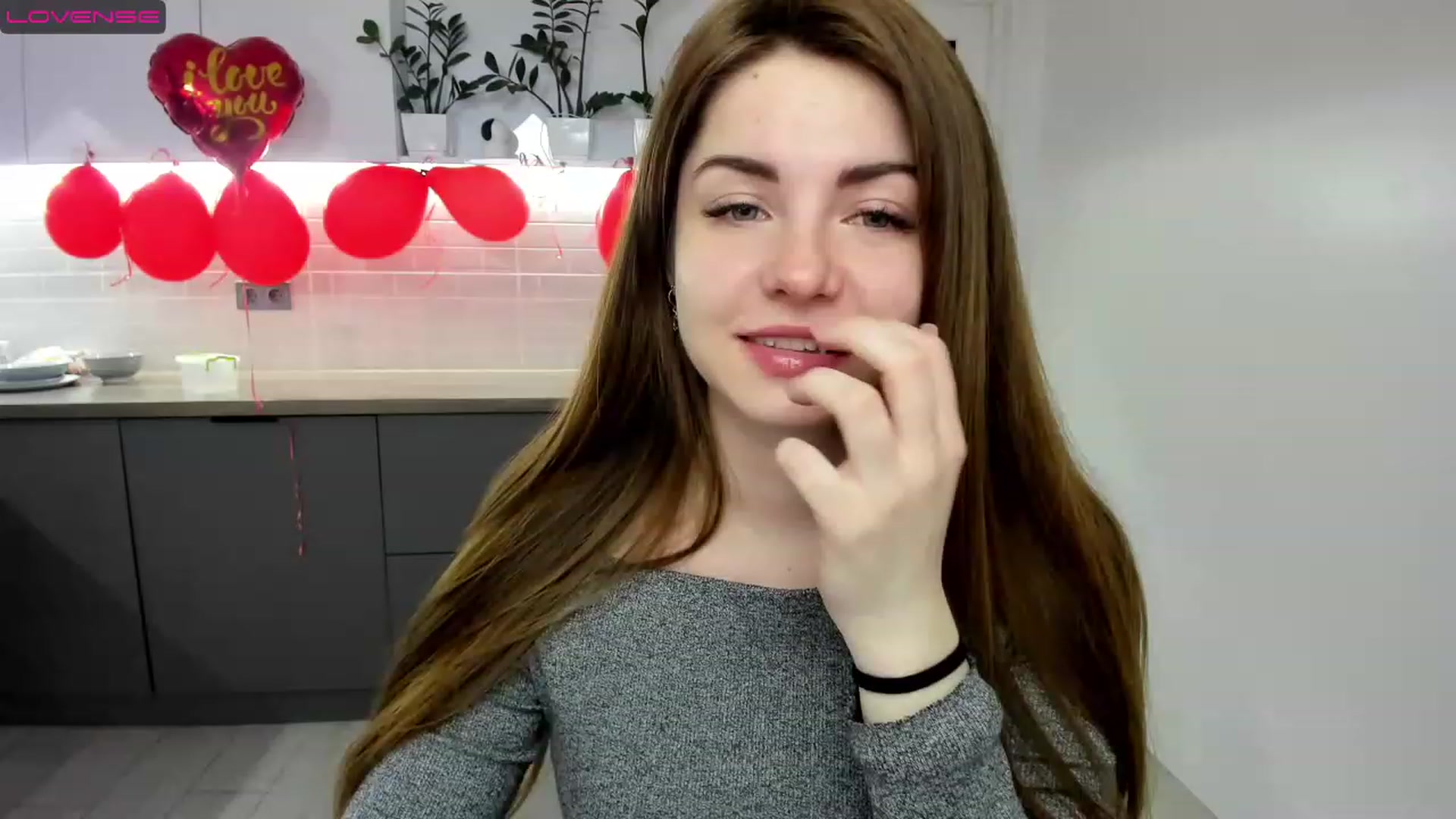 Gallery image thumbnail from Miriam_Mills's myfreecams stream on, 02/20/2023, 07:46 image 15 of 20