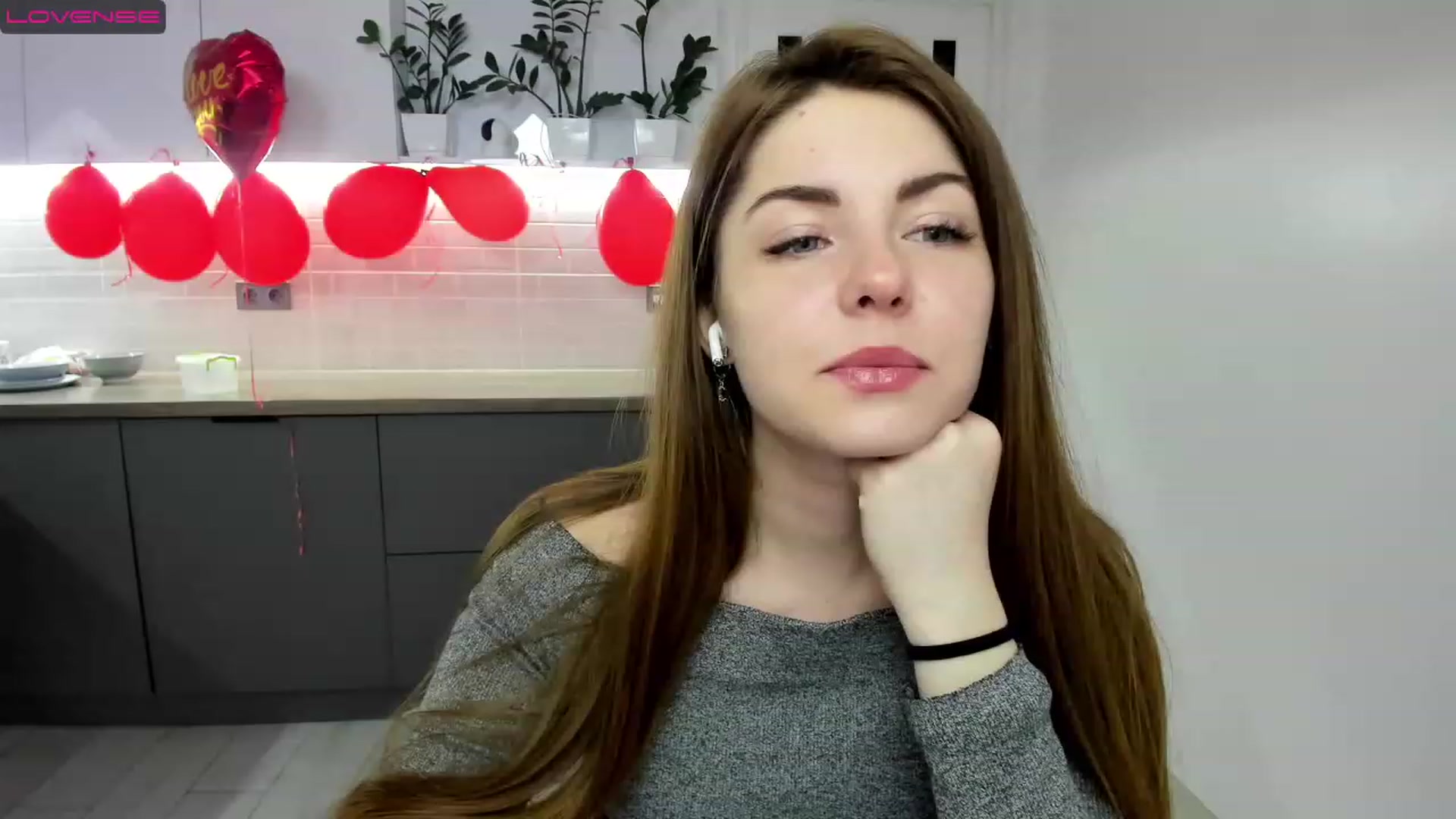 Gallery image thumbnail from Miriam_Mills's myfreecams stream on, 02/20/2023, 07:46 image 3 of 20