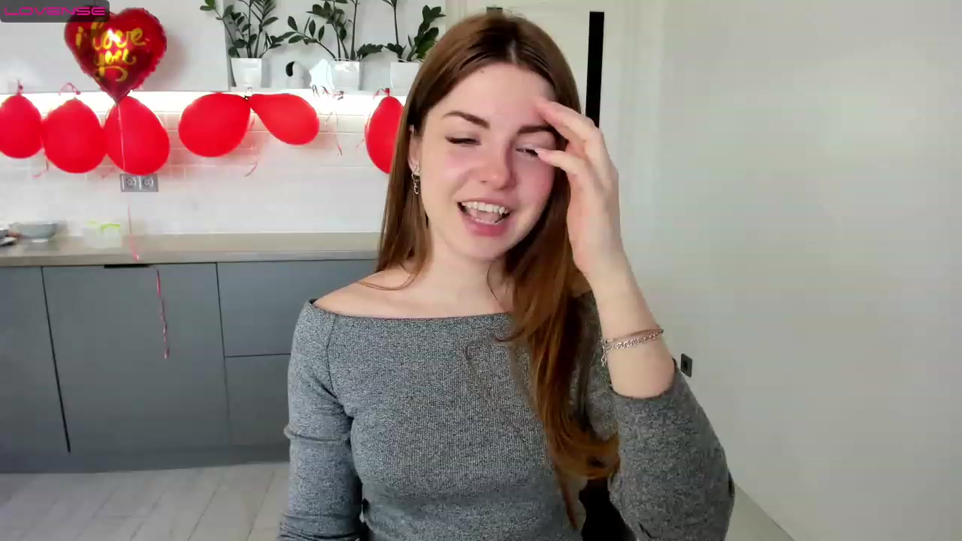 Gallery image thumbnail from Miriam_Mills's myfreecams stream on, 02/20/2023, 09:28 image 19 of 20