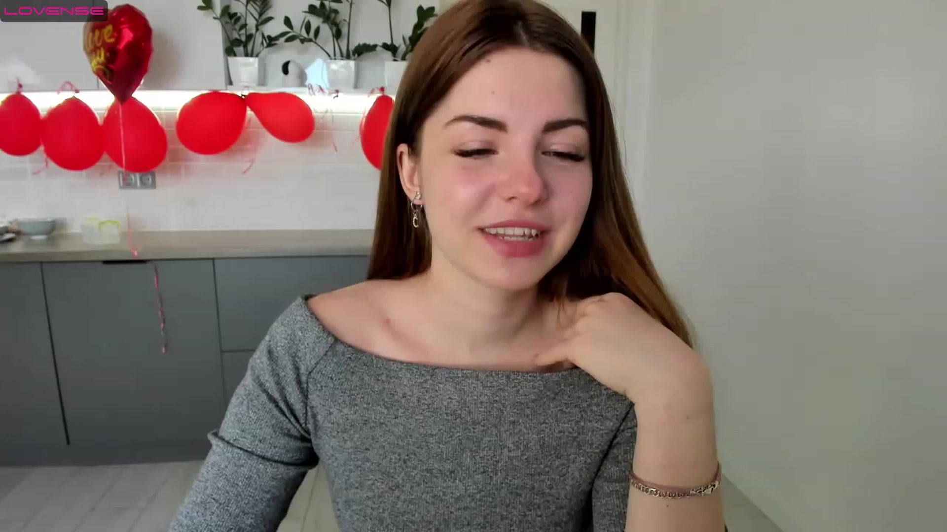 Gallery image thumbnail from Miriam_Mills's myfreecams stream on, 02/20/2023, 09:28 image 18 of 20