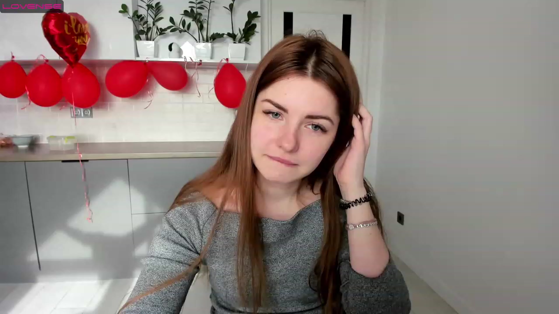 Gallery image thumbnail from Miriam_Mills's myfreecams stream on, 02/20/2023, 12:43 image 12 of 20