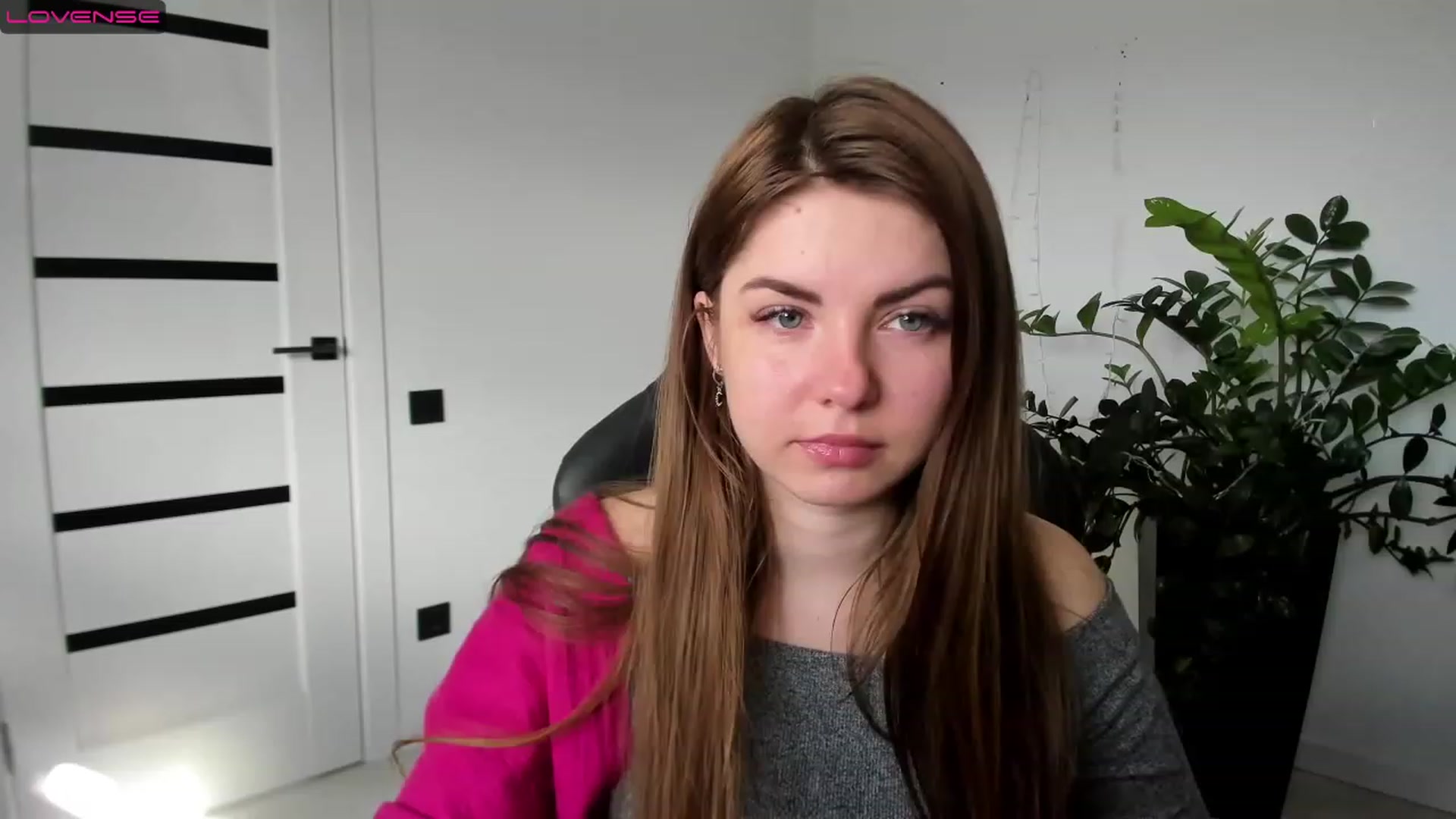 Gallery image thumbnail from Miriam_Mills's myfreecams stream on, 02/22/2023, 09:03 image 12 of 20