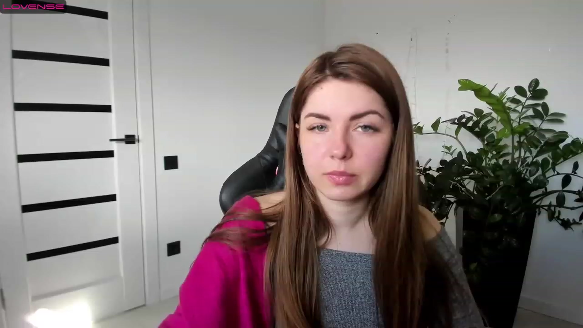 Gallery image thumbnail from Miriam_Mills's myfreecams stream on, 02/22/2023, 09:03 image 16 of 20