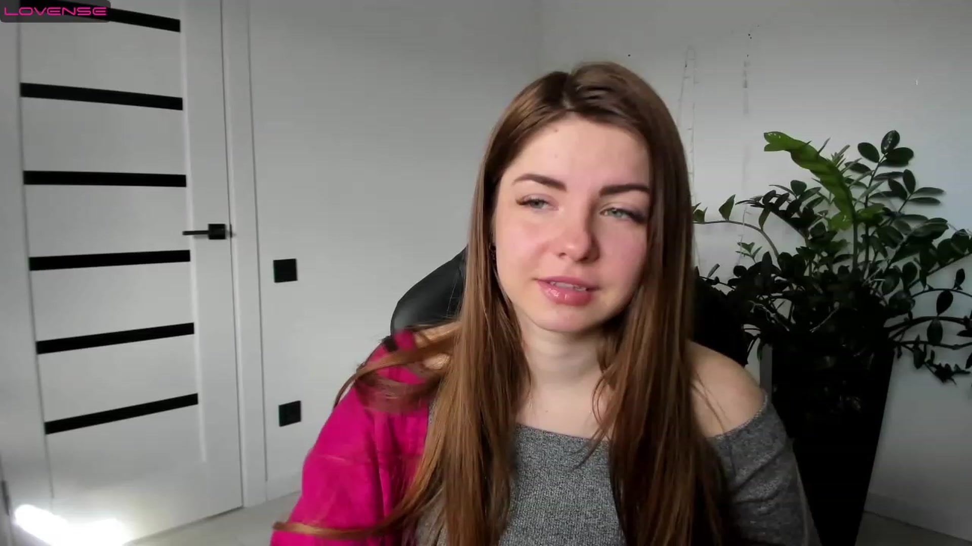 Gallery image thumbnail from Miriam_Mills's myfreecams stream on, 02/22/2023, 09:03 image 9 of 20