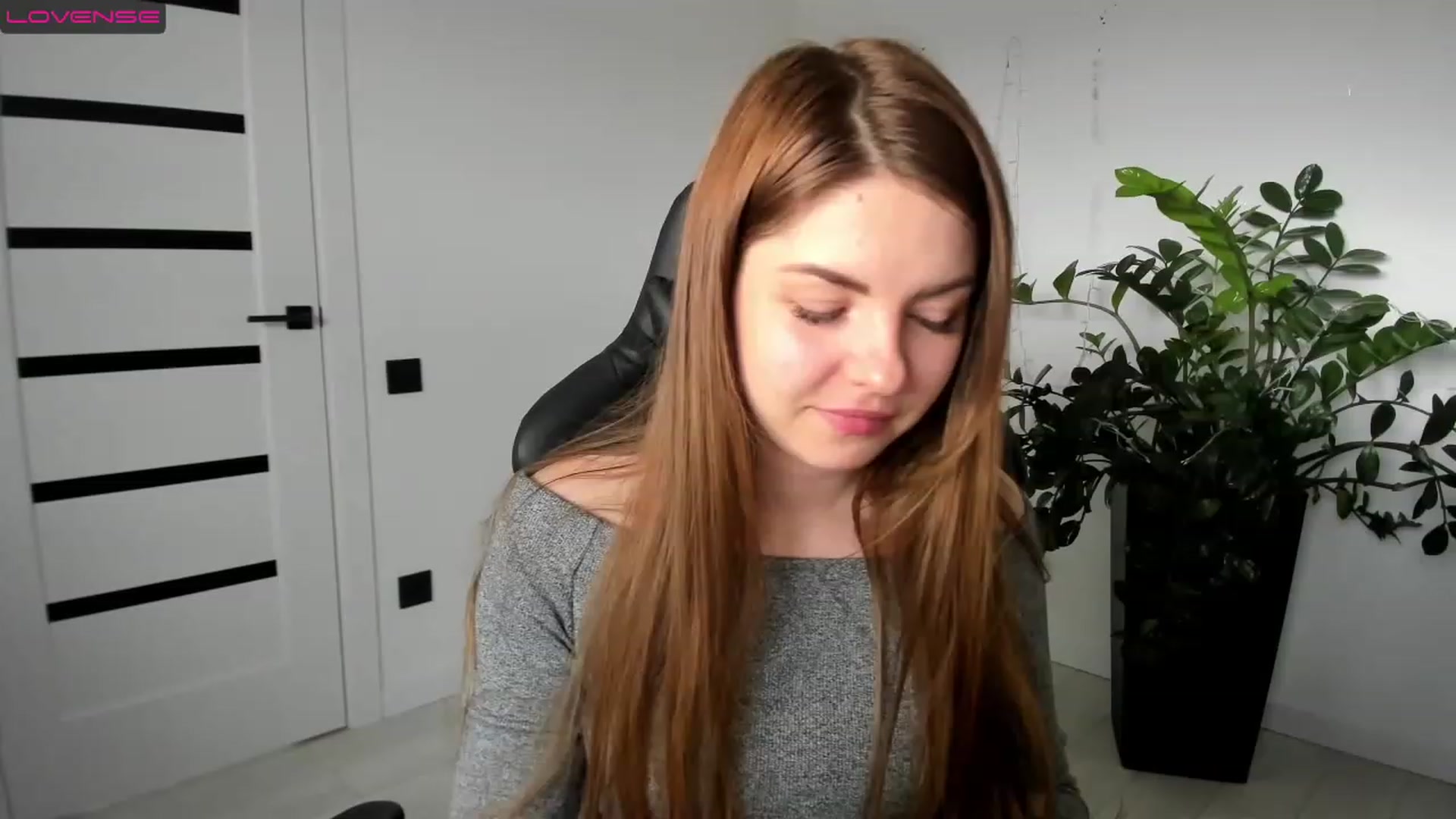 Gallery image thumbnail from Miriam_Mills's myfreecams stream on, 02/22/2023, 12:58 image 3 of 20
