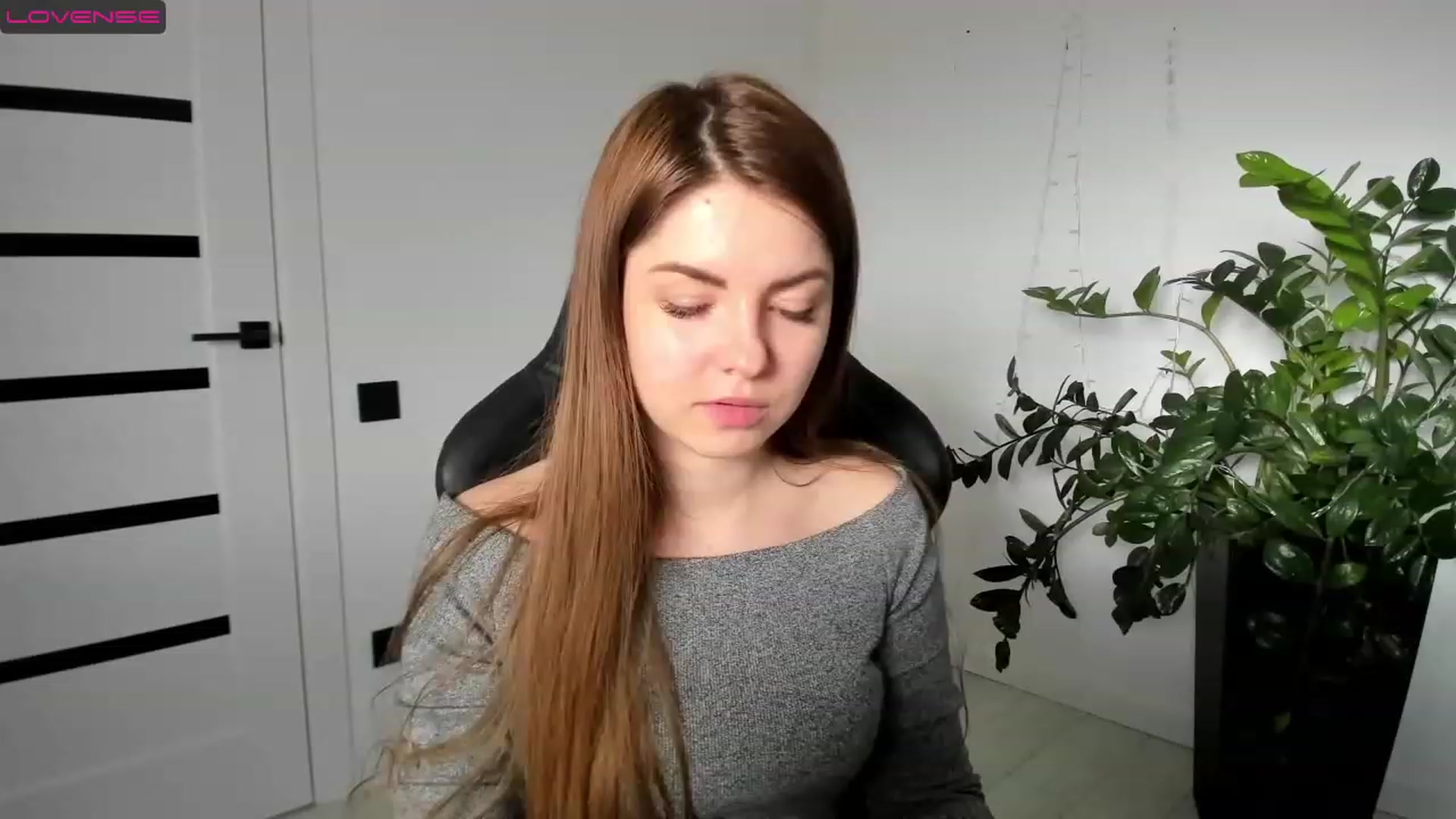 Gallery image thumbnail from Miriam_Mills's myfreecams stream on, 02/22/2023, 12:58 image 13 of 20