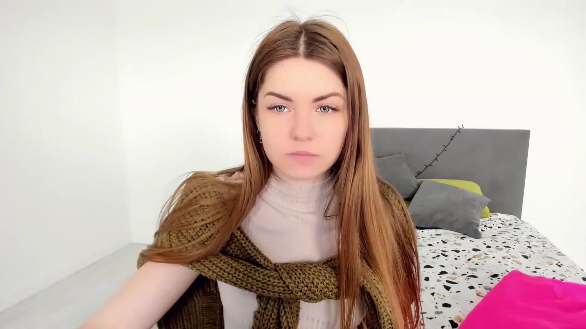 Gallery image thumbnail from Miriam_Mills's myfreecams stream on, 02/27/2023, 08:41 image 4 of 20
