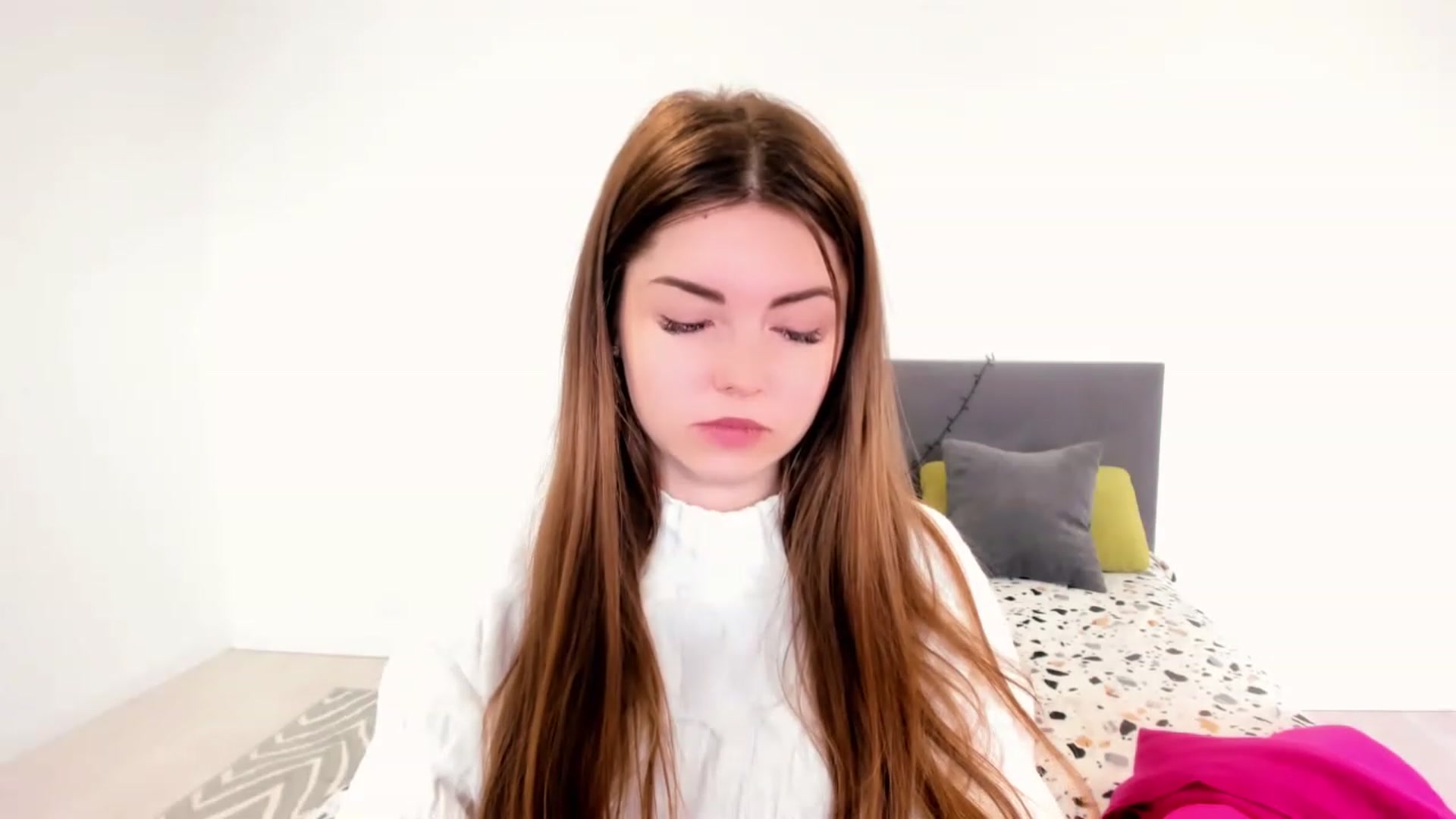 Gallery image thumbnail from Miriam_Mills's myfreecams stream on, 03/03/2023, 09:06 image 18 of 20