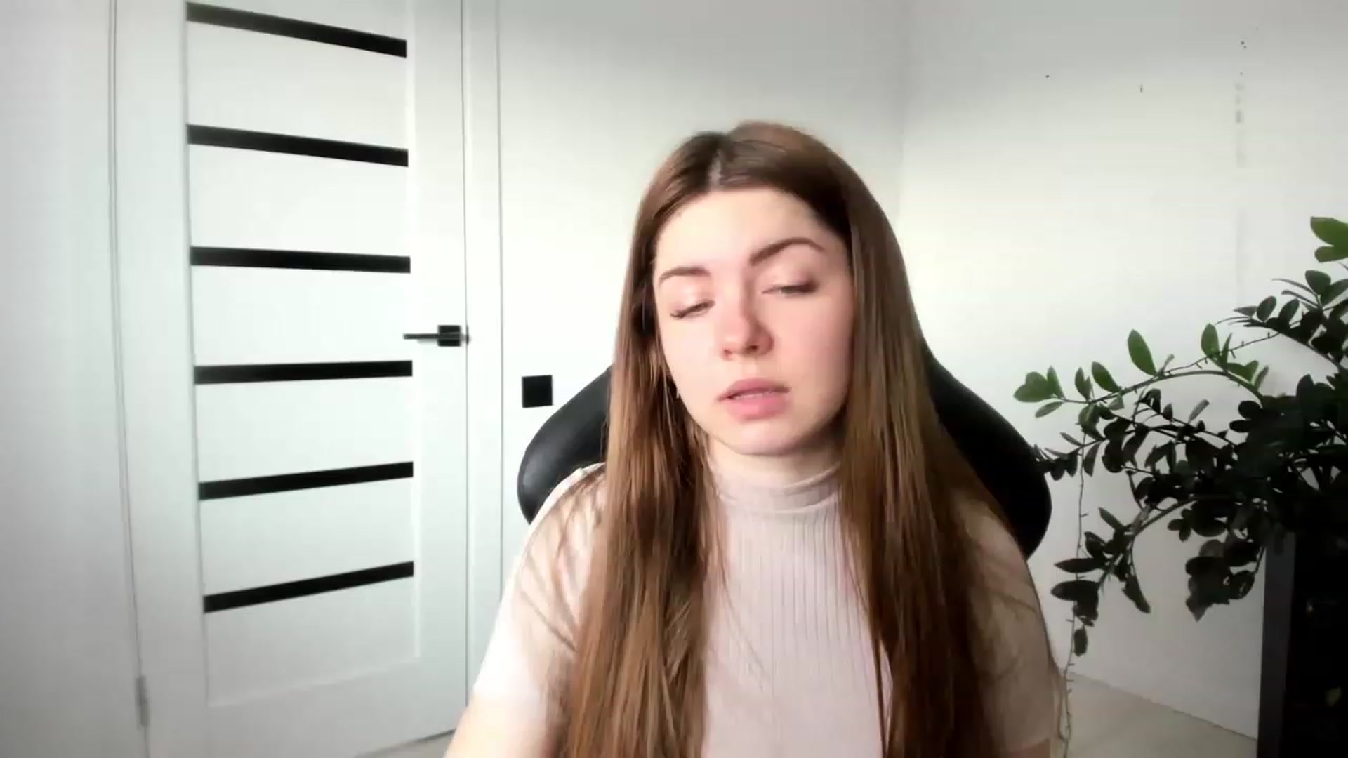 Gallery image thumbnail from Miriam_Mills's myfreecams stream on, 03/07/2023, 08:41 image 20 of 20