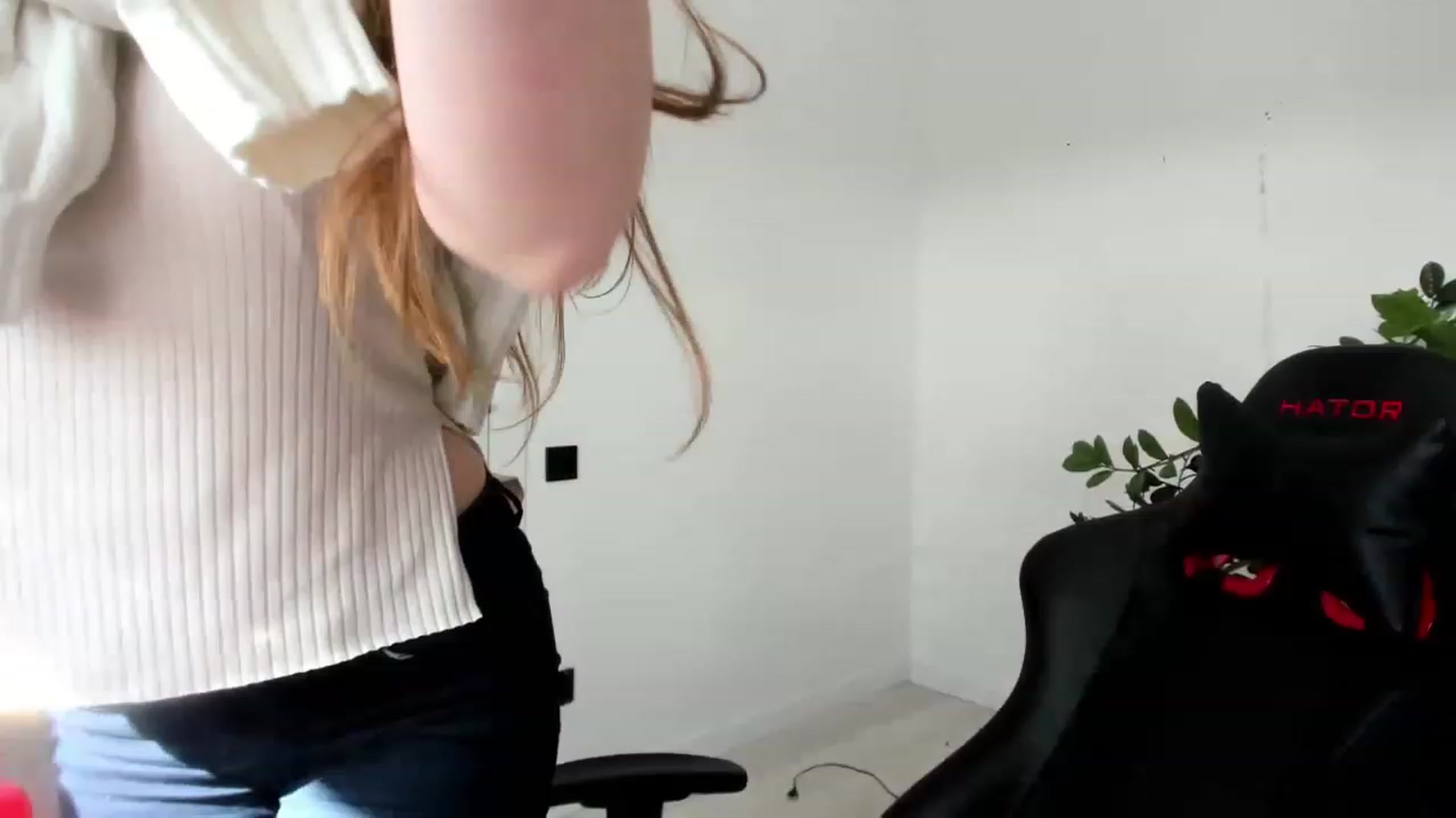 Gallery image thumbnail from Miriam_Mills's myfreecams stream on, 03/07/2023, 12:51 image 5 of 20