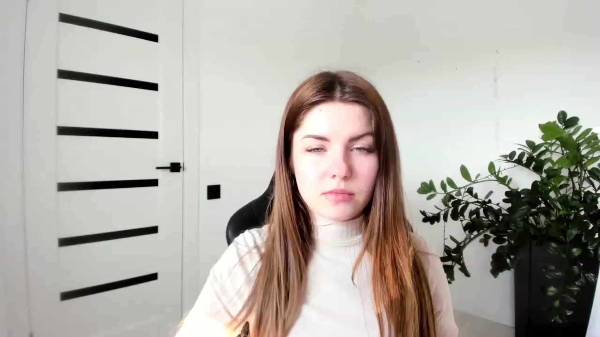 Gallery image thumbnail from Miriam_Mills's myfreecams stream on, 03/07/2023, 12:51 image 9 of 20