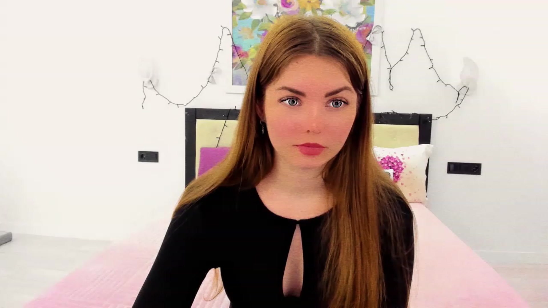 Gallery image thumbnail from Miriam_Mills's myfreecams stream on, 03/08/2023, 08:59 image 3 of 20