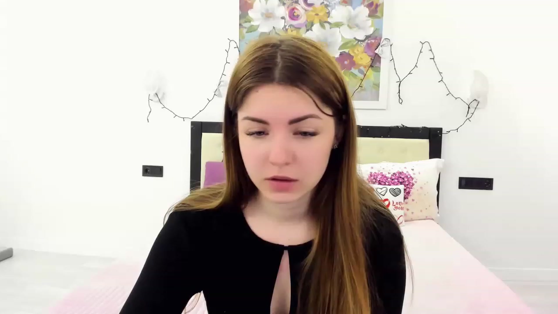 Gallery image thumbnail from Miriam_Mills's myfreecams stream on, 03/08/2023, 10:34 image 13 of 20