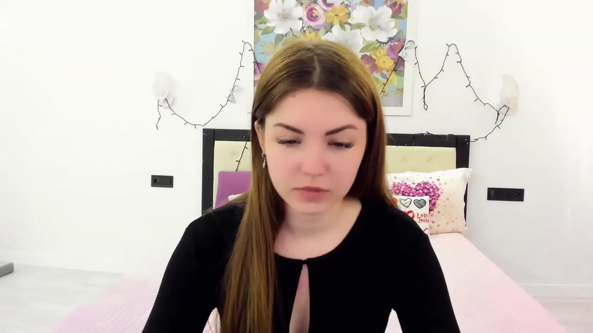 Gallery image thumbnail from Miriam_Mills's myfreecams stream on, 03/08/2023, 10:34 image 8 of 20