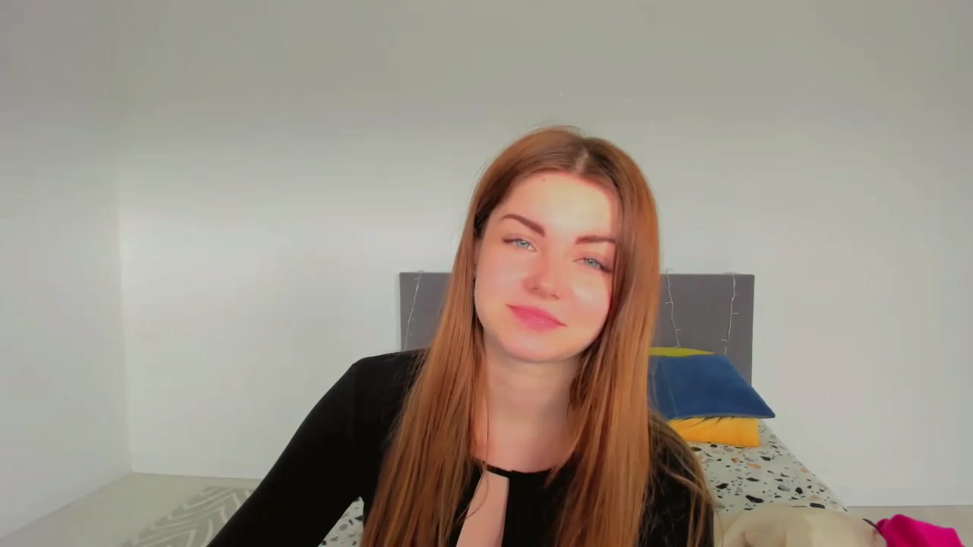 Gallery image thumbnail from Miriam_Mills's myfreecams stream on, 03/09/2023, 09:45 image 5 of 20