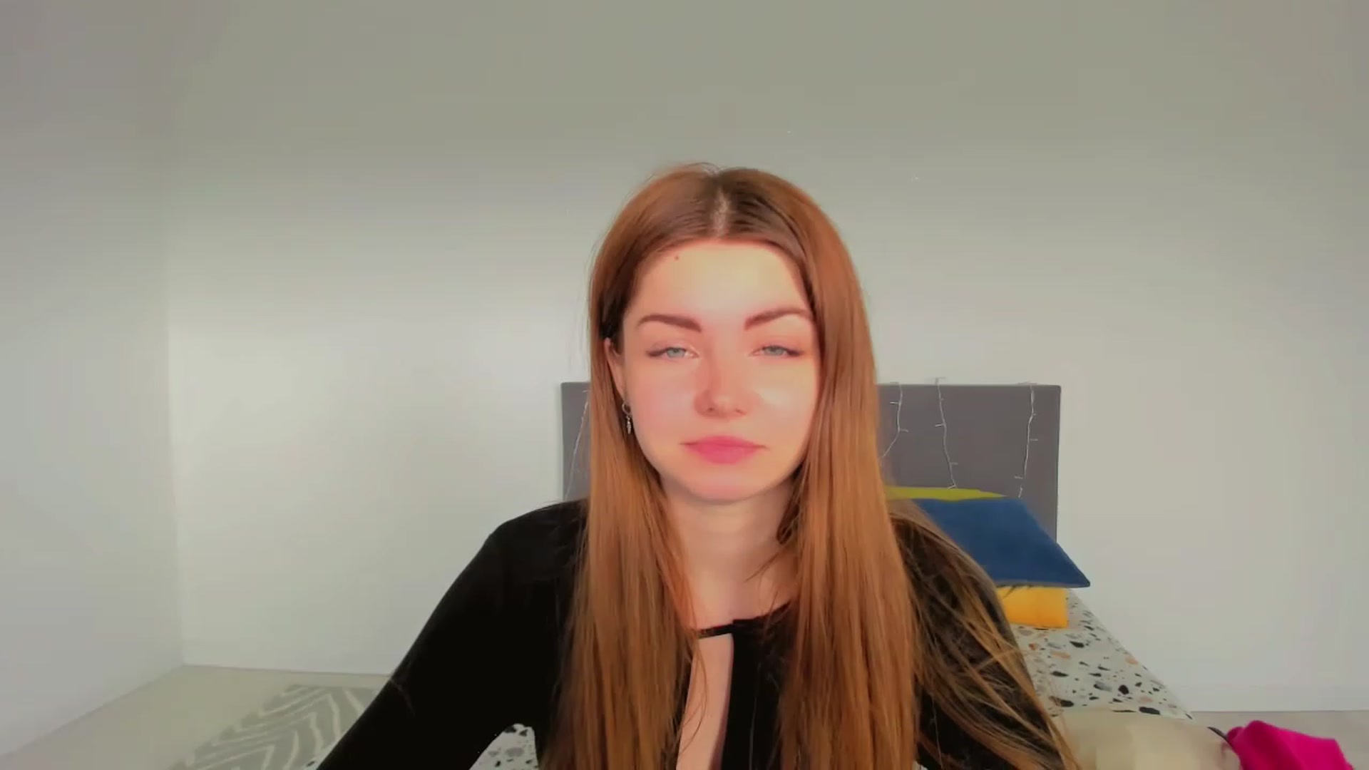 Gallery image thumbnail from Miriam_Mills's myfreecams stream on, 03/09/2023, 09:45 image 1 of 20