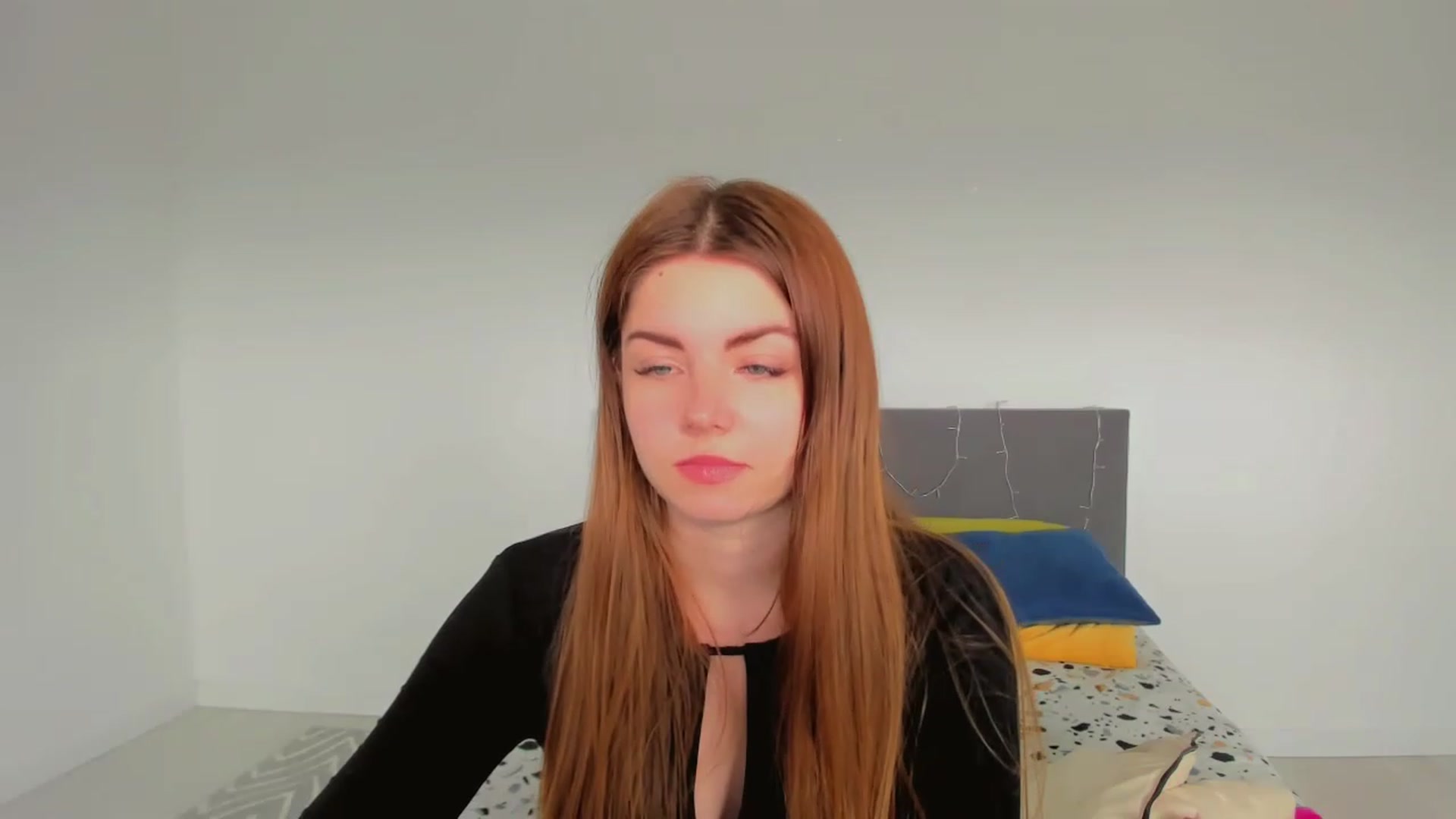 Gallery image thumbnail from Miriam_Mills's myfreecams stream on, 03/09/2023, 09:45 image 16 of 20