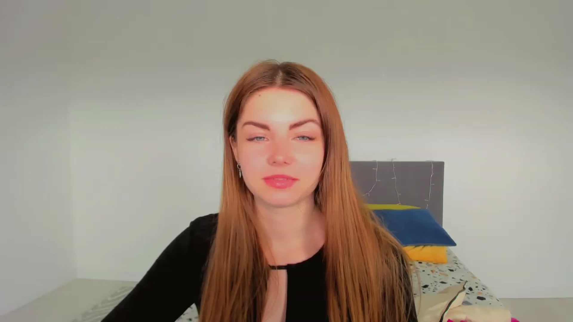 Gallery image thumbnail from Miriam_Mills's myfreecams stream on, 03/09/2023, 09:45 image 14 of 20