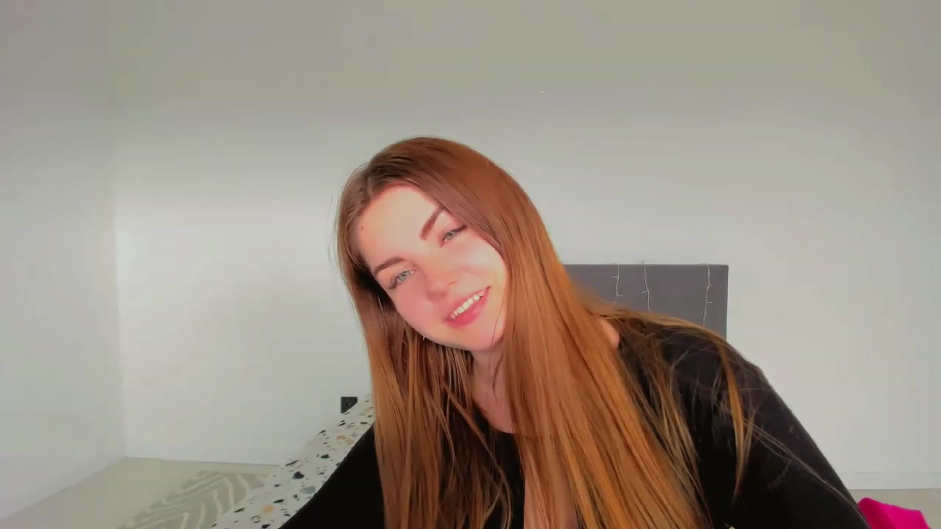 Gallery image thumbnail from Miriam_Mills's myfreecams stream on, 03/09/2023, 09:45 image 4 of 20