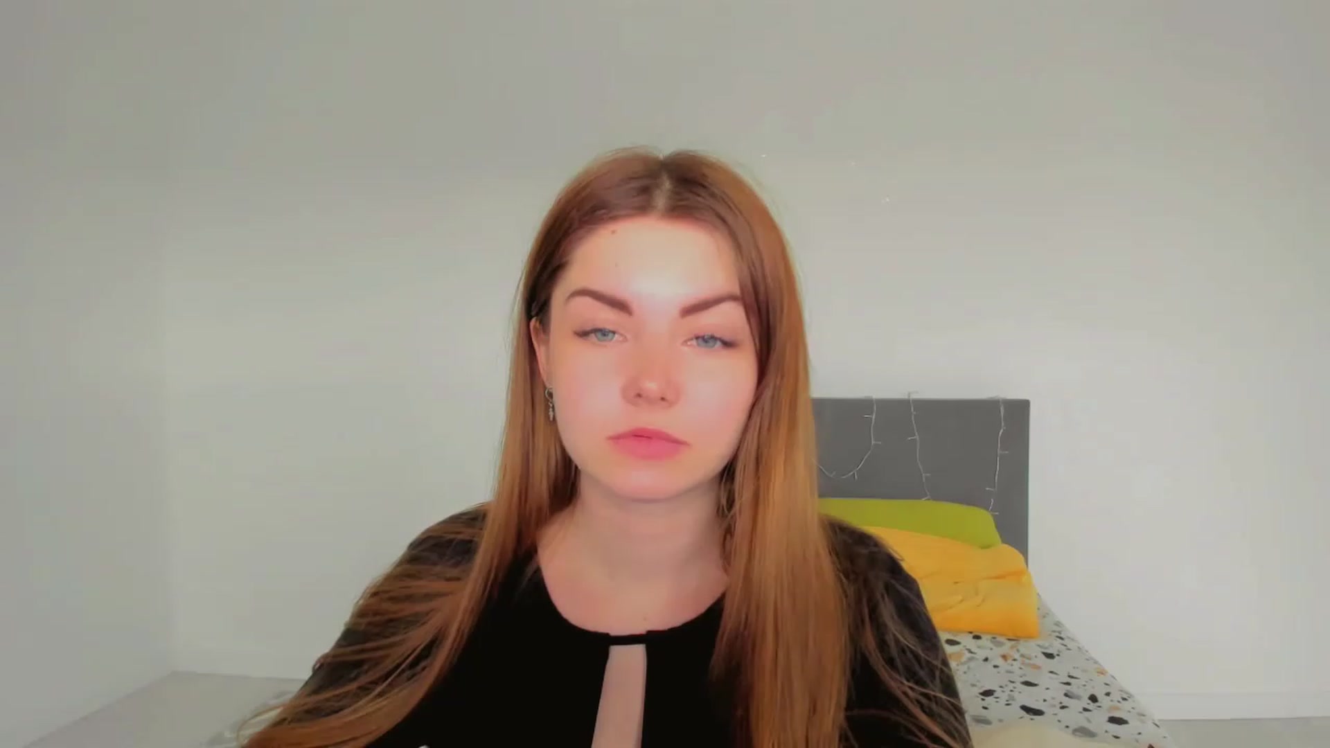 Gallery image thumbnail from Miriam_Mills's myfreecams stream on, 03/09/2023, 11:37 image 1 of 20