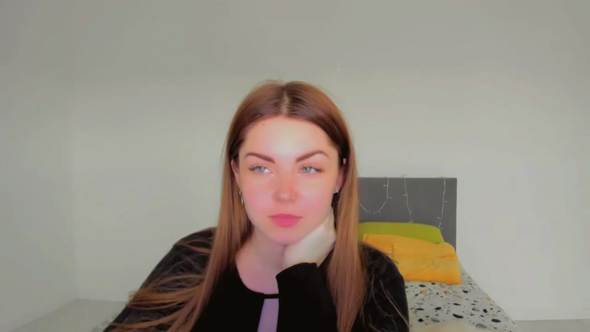 Gallery image thumbnail from Miriam_Mills's myfreecams stream on, 03/09/2023, 11:37 image 2 of 20