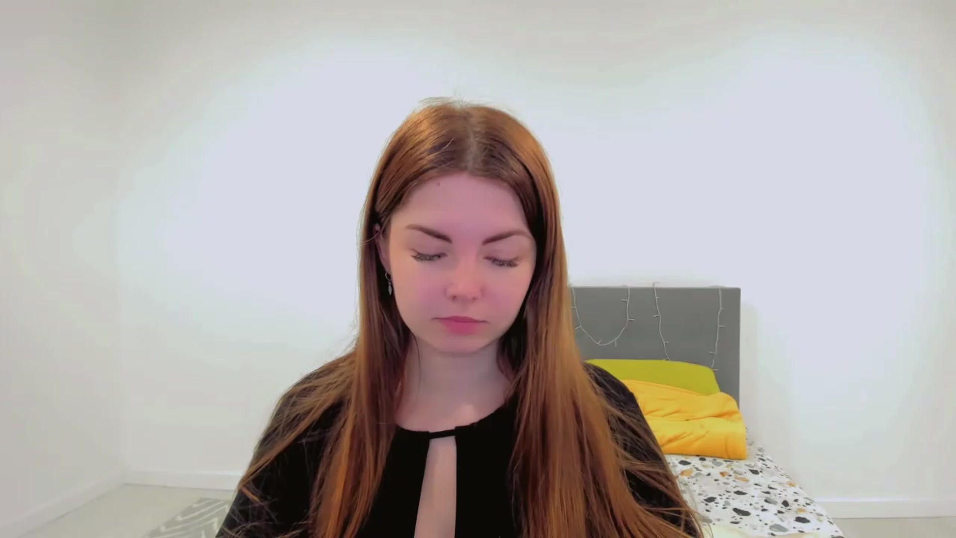 Gallery image thumbnail from Miriam_Mills's myfreecams stream on, 03/09/2023, 11:37 image 17 of 20