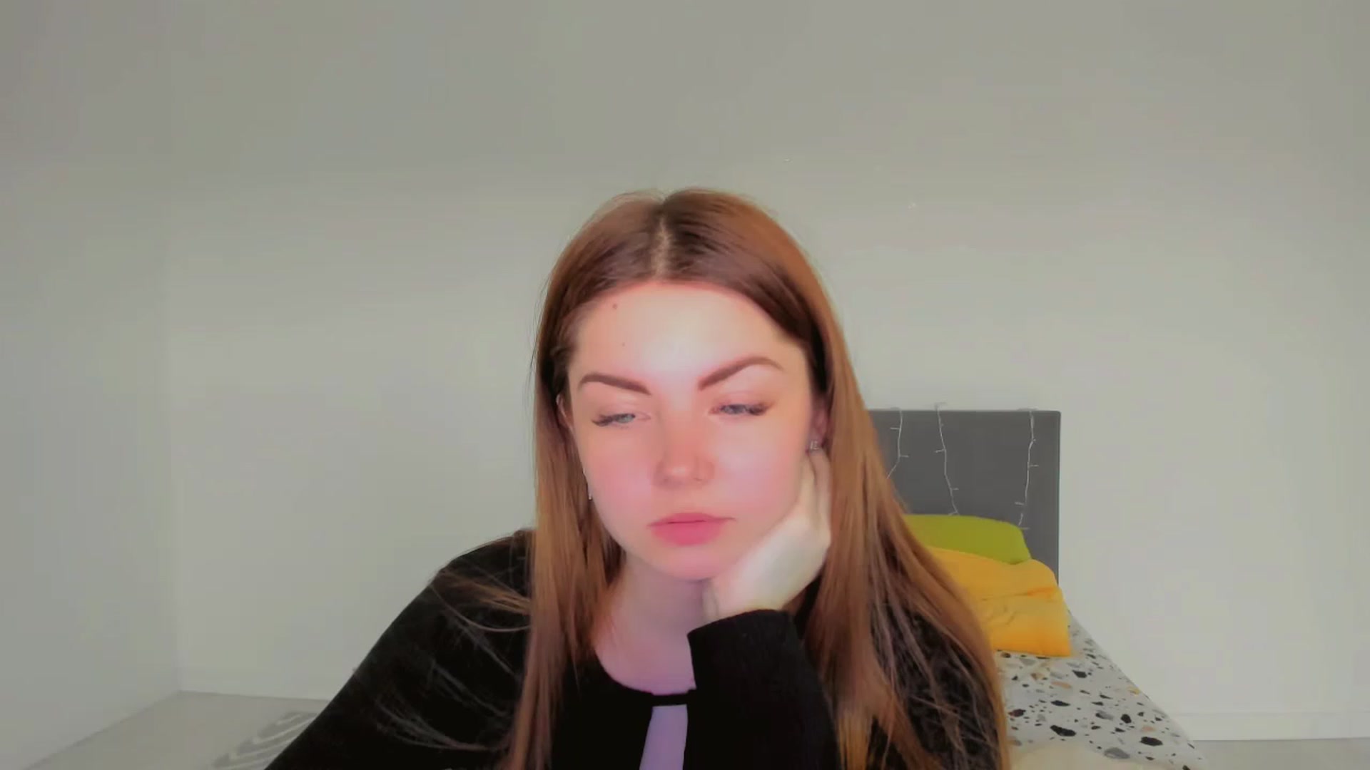 Gallery image thumbnail from Miriam_Mills's myfreecams stream on, 03/09/2023, 11:37 image 4 of 20