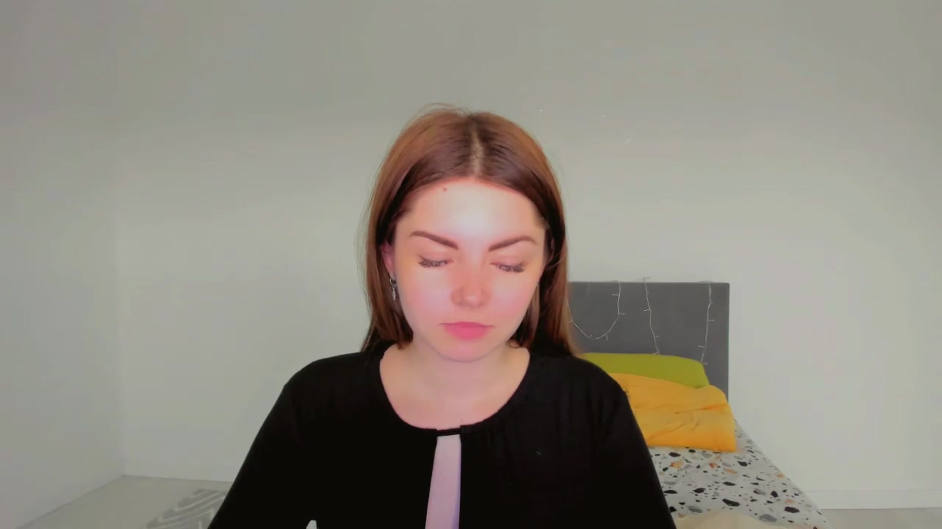 Gallery image thumbnail from Miriam_Mills's myfreecams stream on, 03/09/2023, 11:37 image 6 of 20