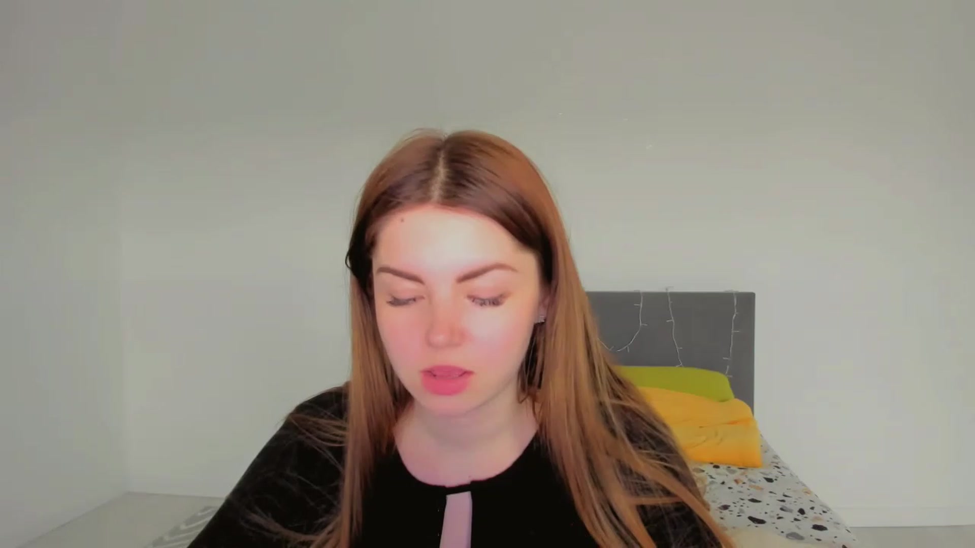 Gallery image thumbnail from Miriam_Mills's myfreecams stream on, 03/09/2023, 11:37 image 3 of 20