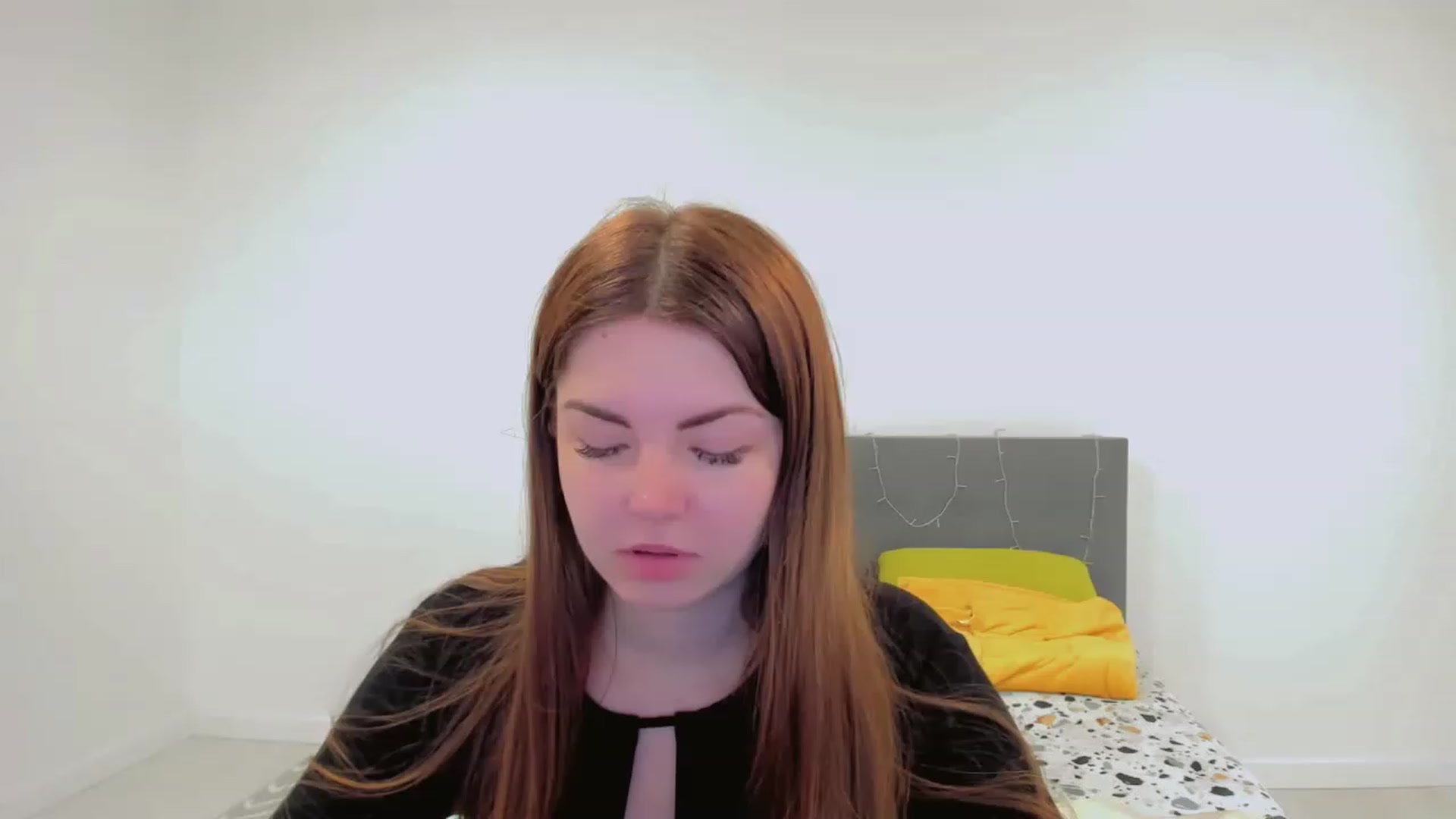 Gallery image thumbnail from Miriam_Mills's myfreecams stream on, 03/09/2023, 11:37 image 18 of 20