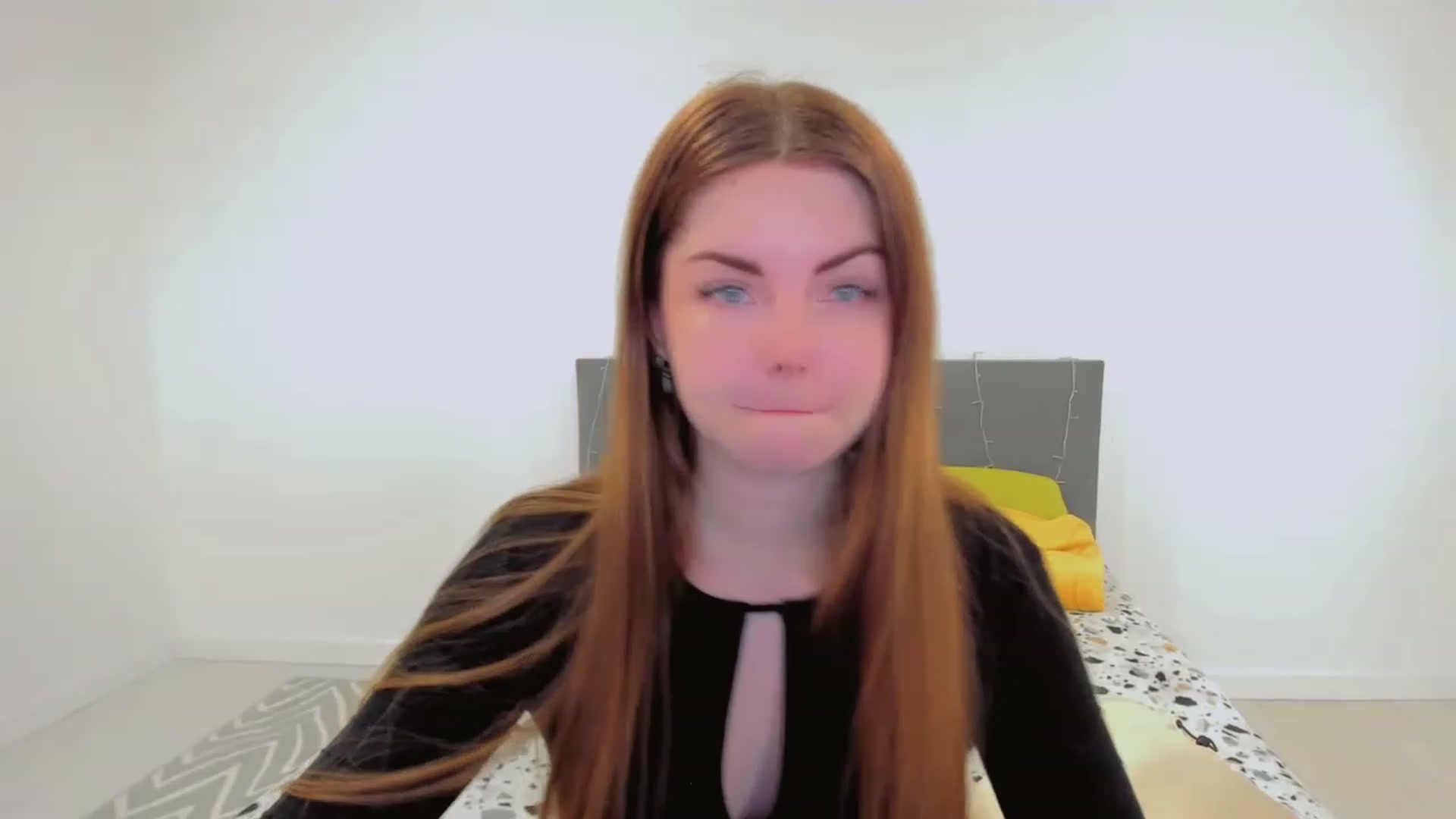 Gallery image thumbnail from Miriam_Mills's myfreecams stream on, 03/09/2023, 12:18 image 7 of 20