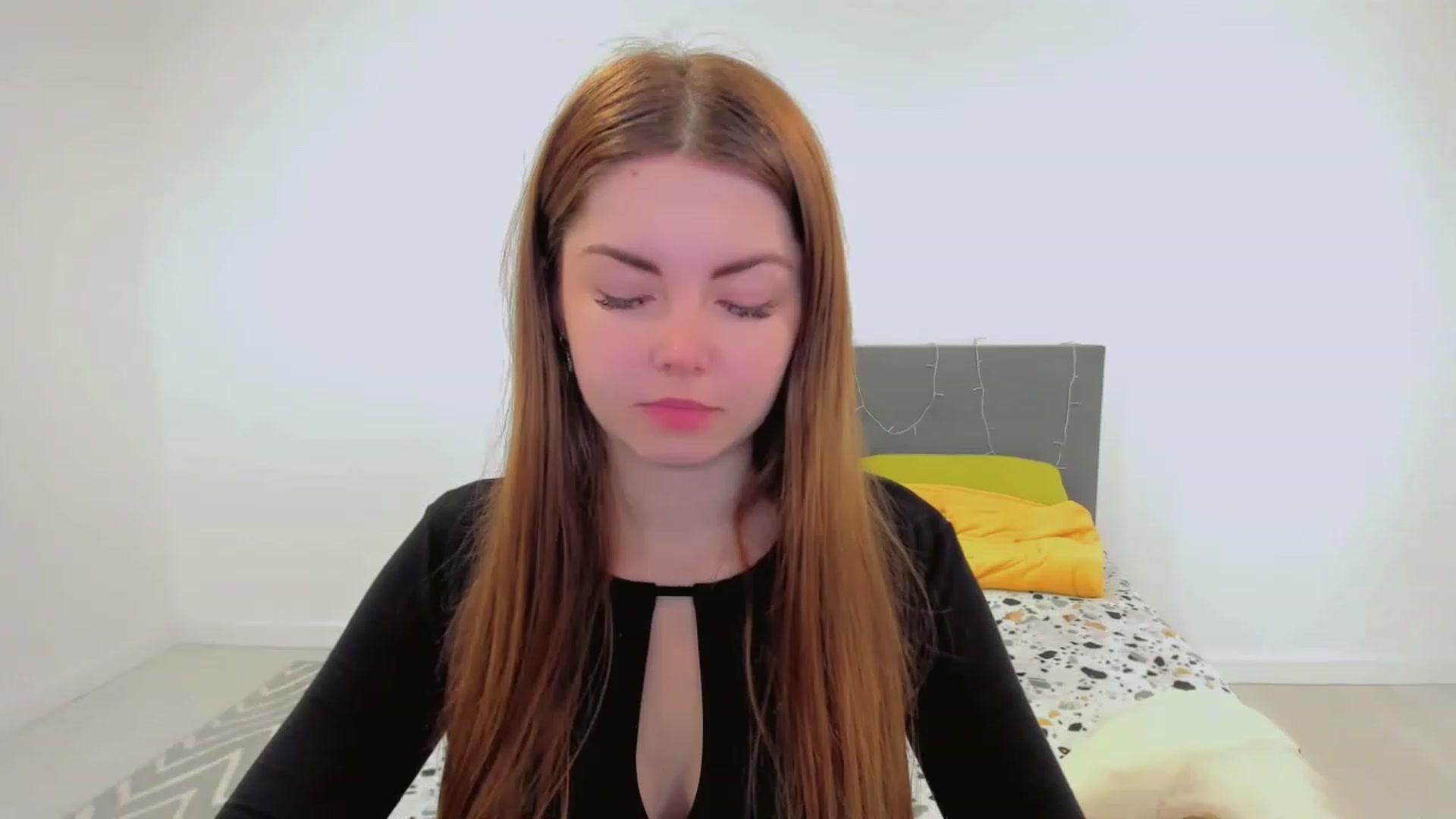 Gallery image thumbnail from Miriam_Mills's myfreecams stream on, 03/09/2023, 12:18 image 1 of 20