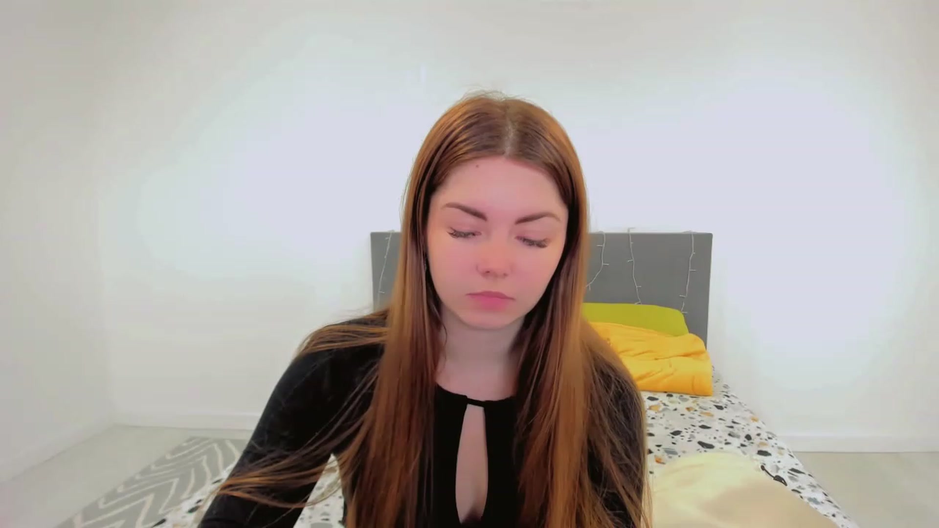Gallery image thumbnail from Miriam_Mills's myfreecams stream on, 03/09/2023, 12:18 image 14 of 20