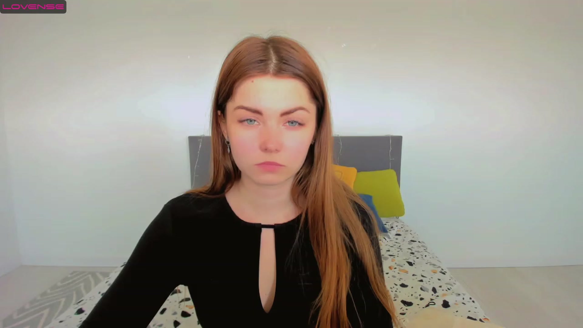Gallery image thumbnail from Miriam_Mills's myfreecams stream on, 03/10/2023, 10:52 image 5 of 20