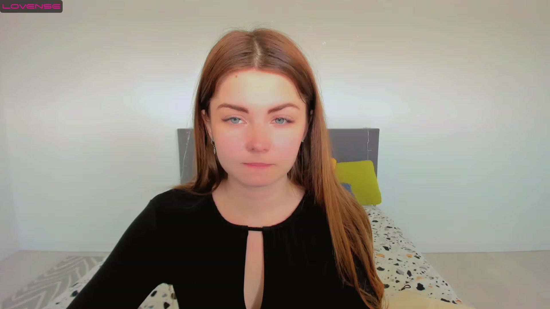 Gallery image thumbnail from Miriam_Mills's myfreecams stream on, 03/10/2023, 10:52 image 3 of 20