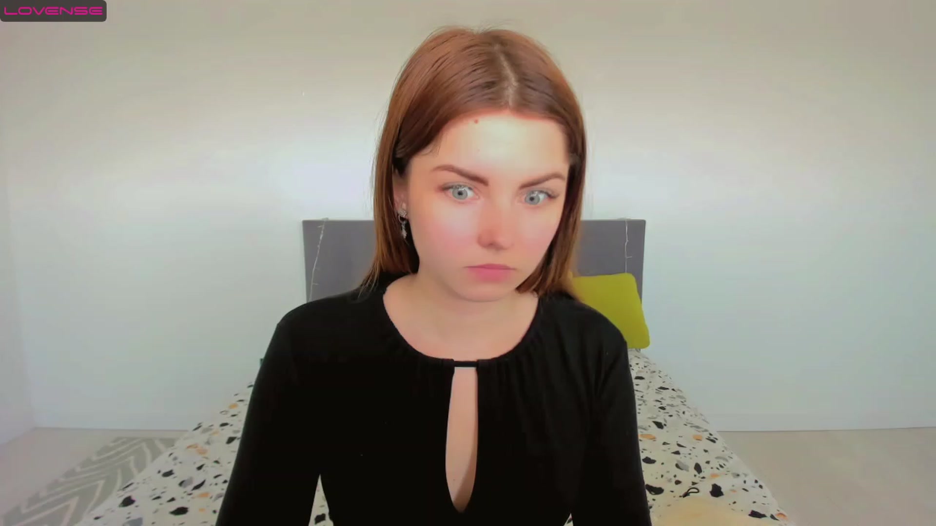 Gallery image thumbnail from Miriam_Mills's myfreecams stream on, 03/10/2023, 10:52 image 8 of 20