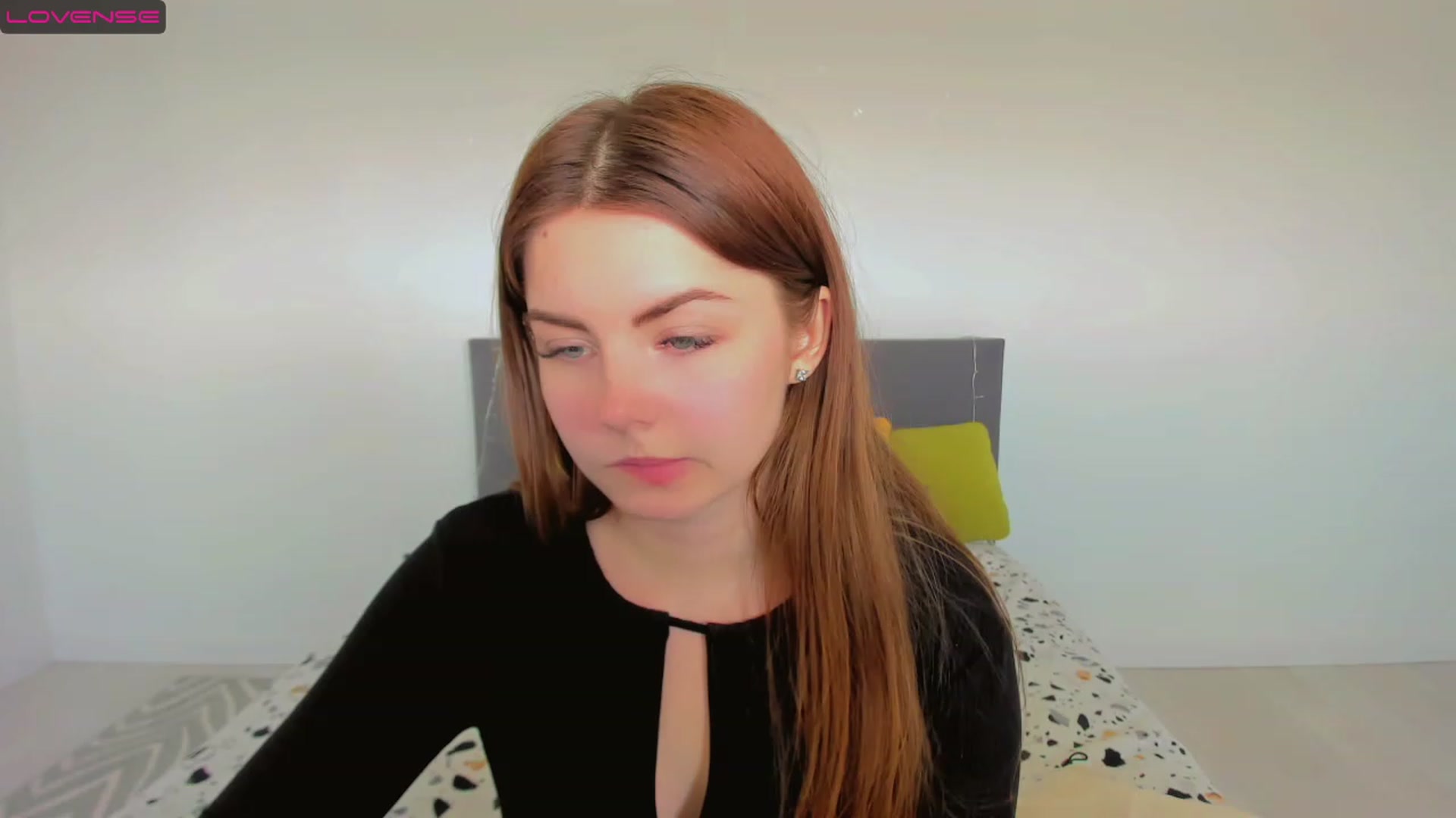 Gallery image thumbnail from Miriam_Mills's myfreecams stream on, 03/10/2023, 10:52 image 1 of 20